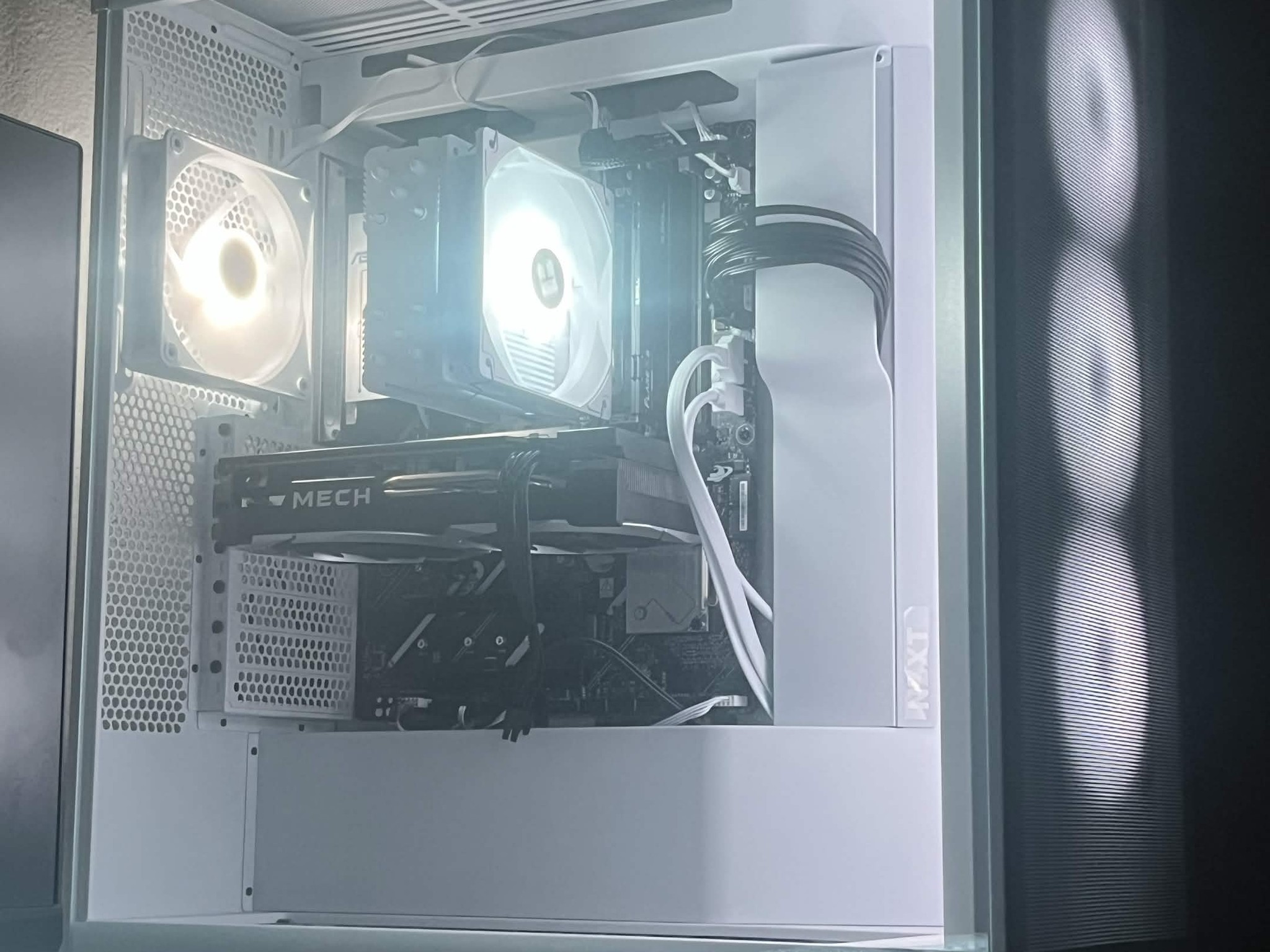AM5 Gaming PC | Ryzen 5 7600x | MSI RX6600 | 16gb DDR5 6000mhz | 1tb SSD