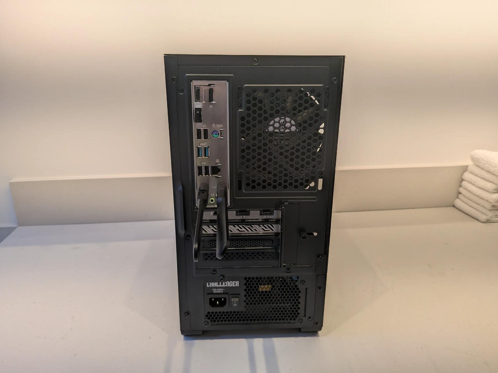 Wood Chopper - RX 9060 XT 16GB, Intel Core i5 12600, 32 GB RAM, 2 TB Gen 4 NVME