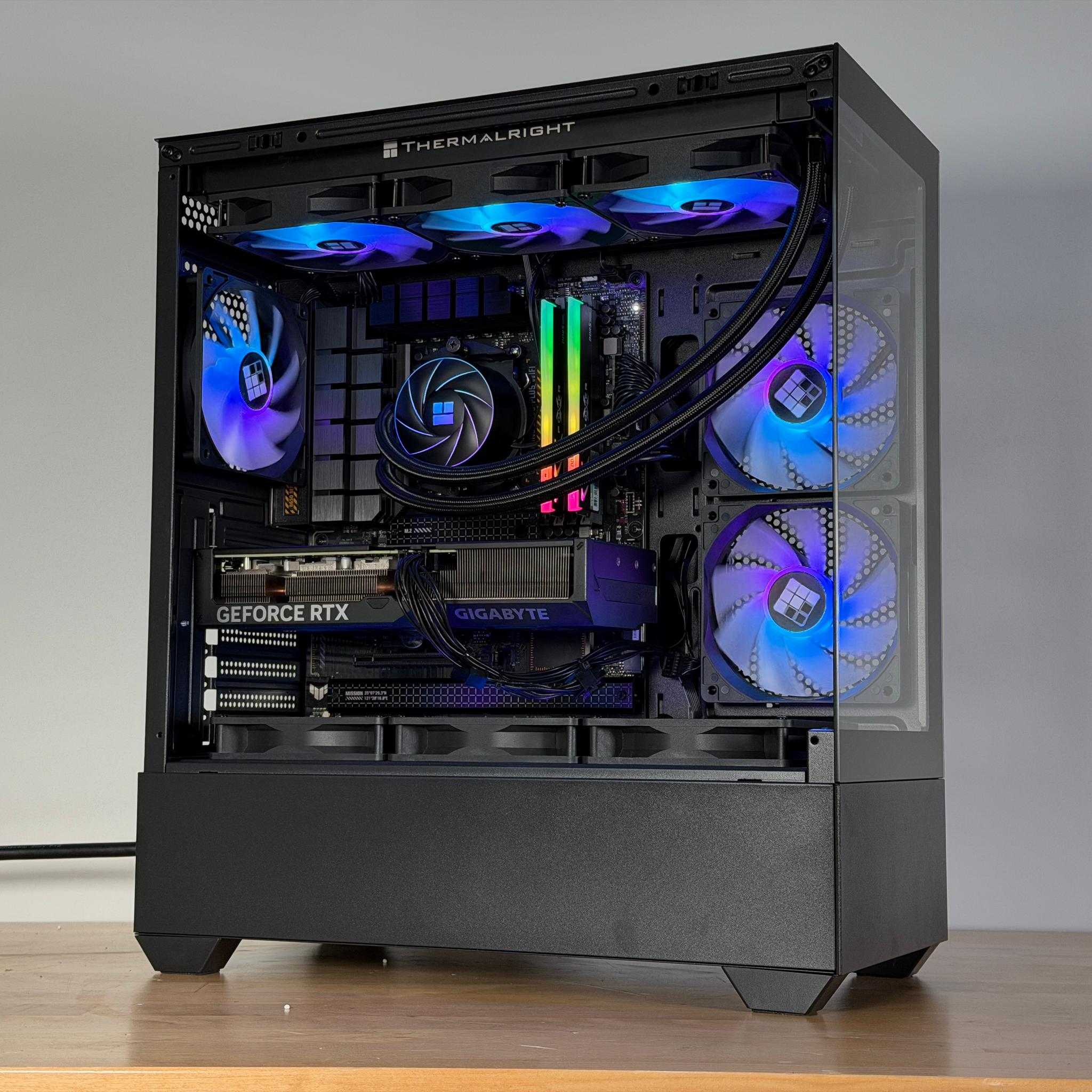 RTX 4070 Ryzen 7 7700x Gaming PC