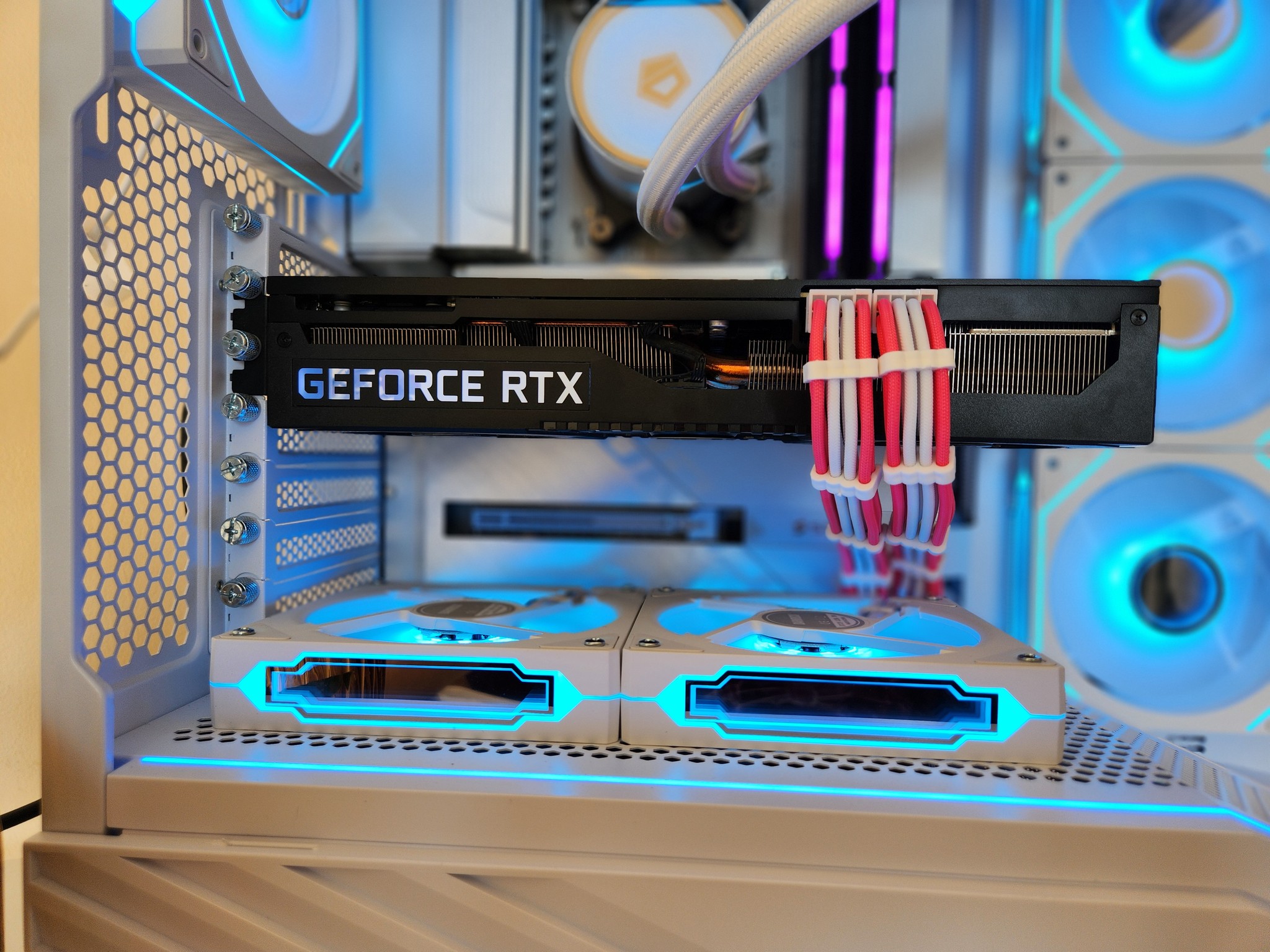 Black Friday / Cyber Monday | RTX 3080 | Ryzen 7 9700x | 32GB DDR5 | 1TB NVMe | Gaming pc