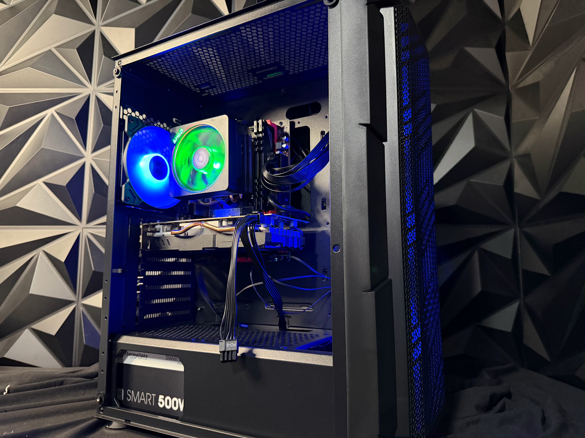 🔥 💸 Budget Baddie 💸 🔥 Ryzen5 3600| RX 580 8 GB | 16 GB DDR4|512 GB  NVMe