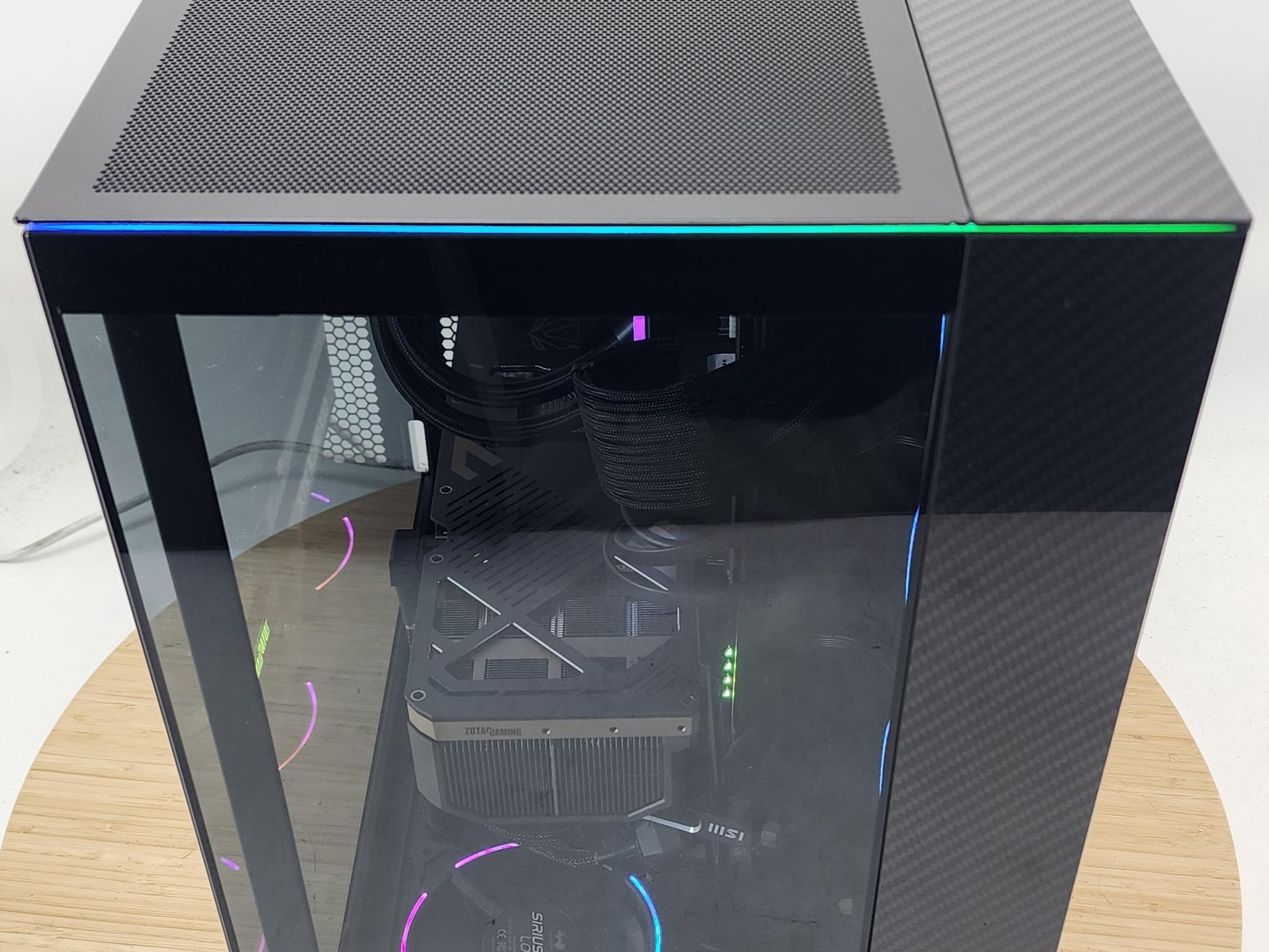 Gaming PC Ryzen 9 9950X3D 32GB RAM 4TB SSD RTX 5090 32GB Windows 11 Computer