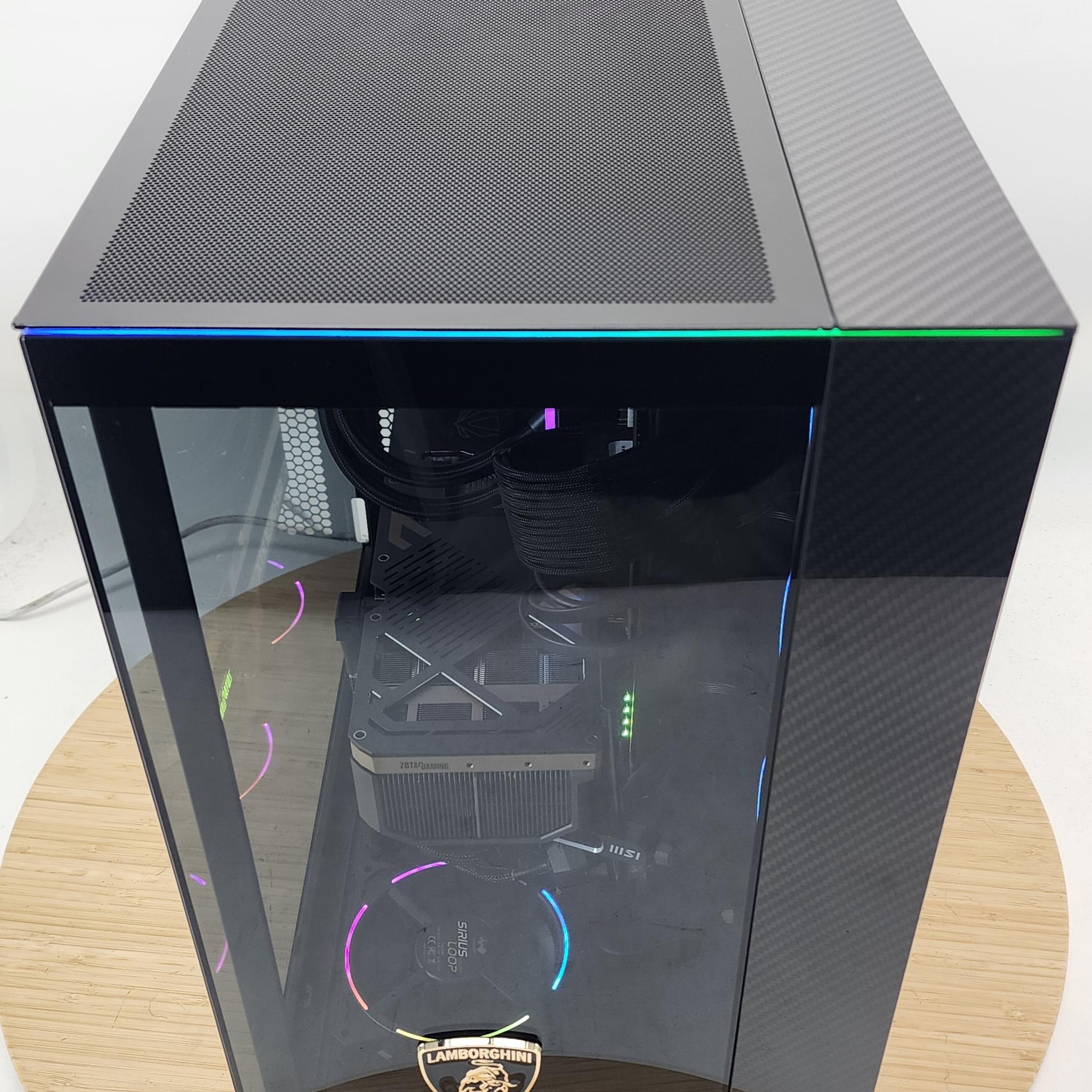 Gaming PC Ryzen 9 9950X3D 32GB RAM 4TB SSD RTX 5090 32GB Windows 11 Computer