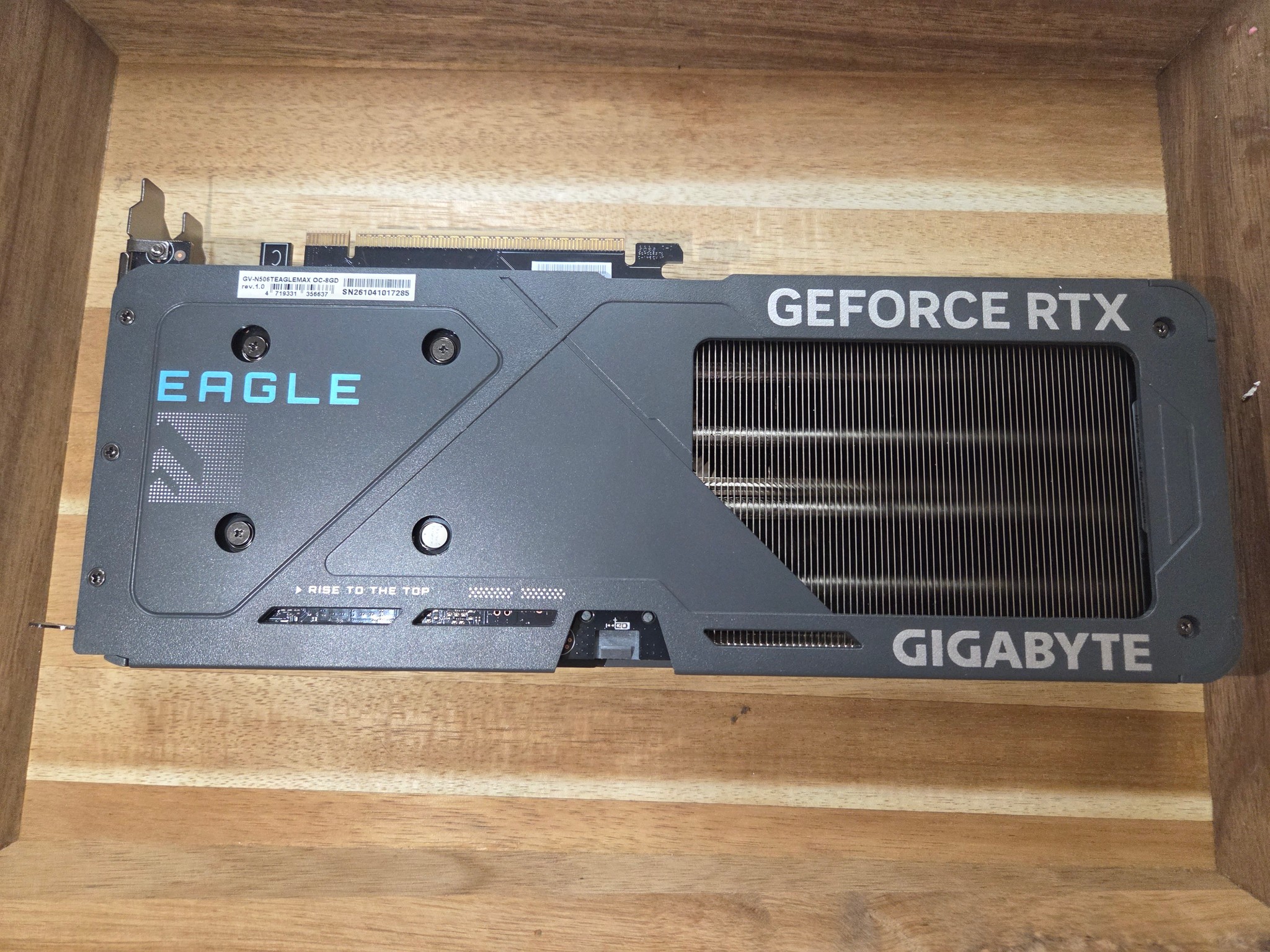 GIGABYTE GeForce RTX 5060 ti EAGLE MAX OC 8G