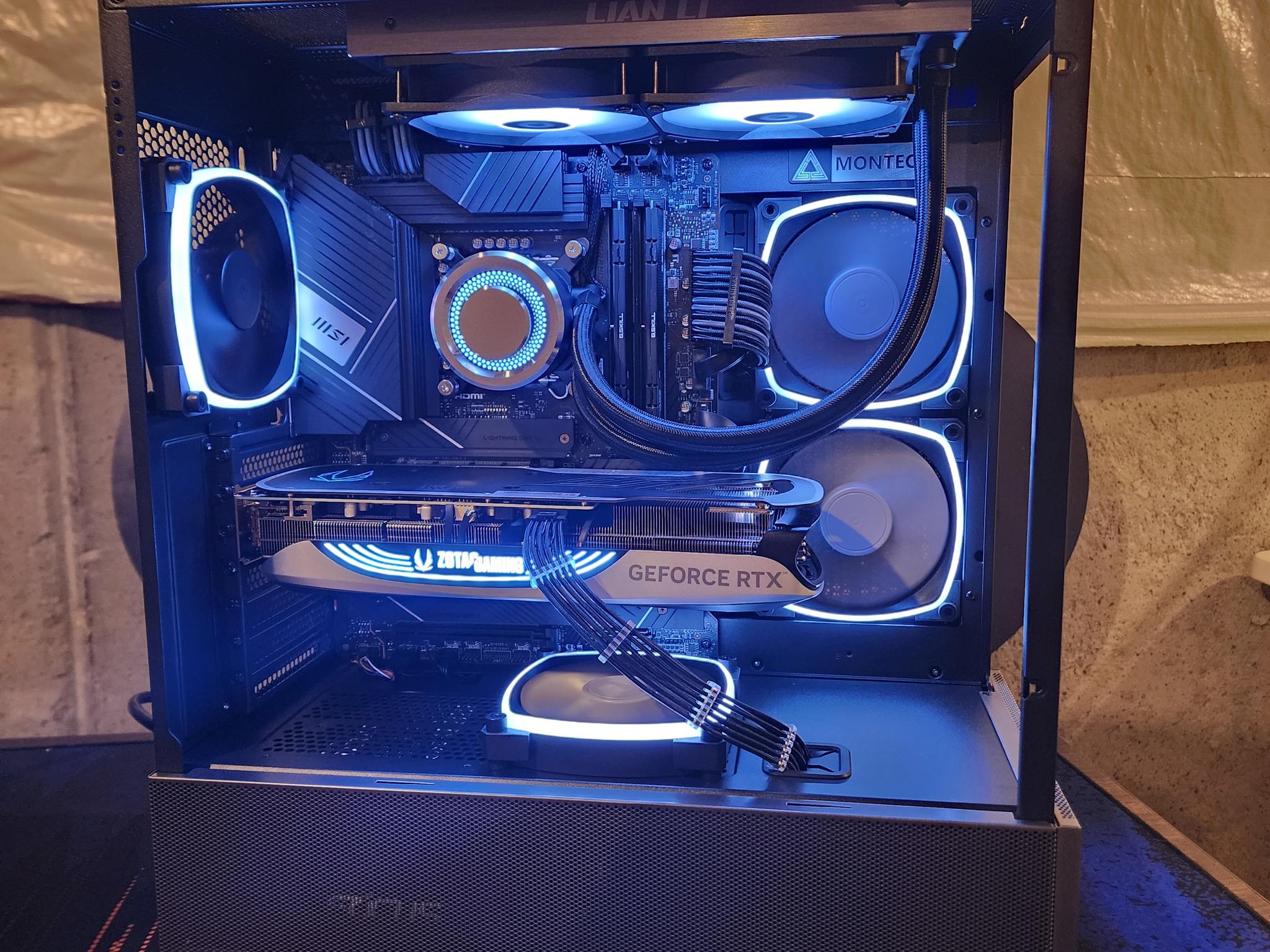 RTX 4070 / i7-13700K - Custom Gaming PC