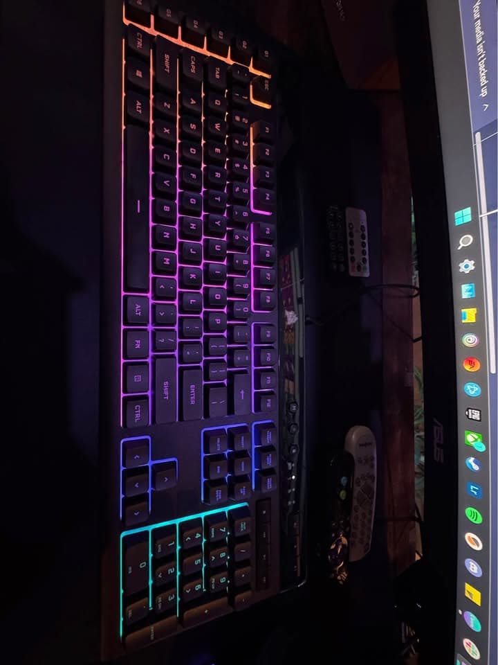 Corsair Wired K55 RGB Pro Keyboard & Corsair Sabre Mouse