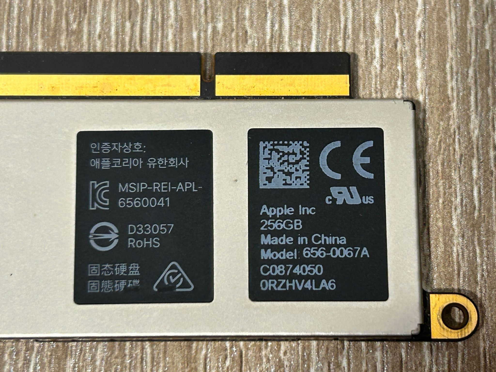 Apple MacBook Pro A1708 2016 2017 OEM A1708 656-0067A 256GB SSD PCIe NVMe Drive