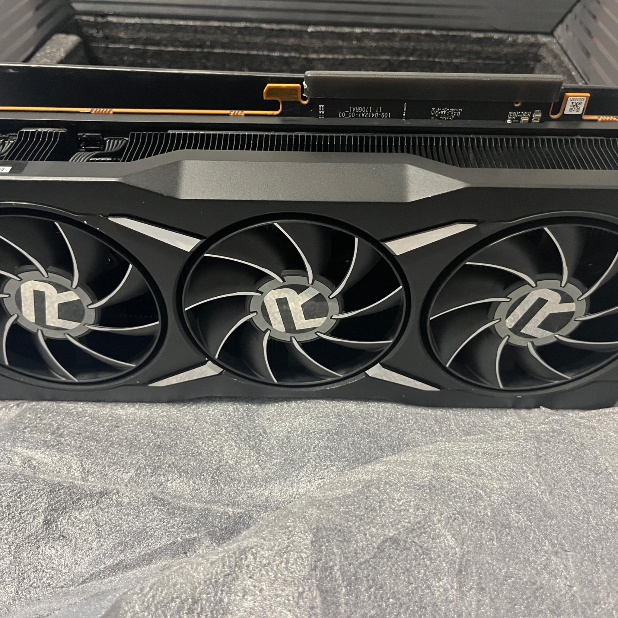 Overheating but working AMD 6900xt GPU