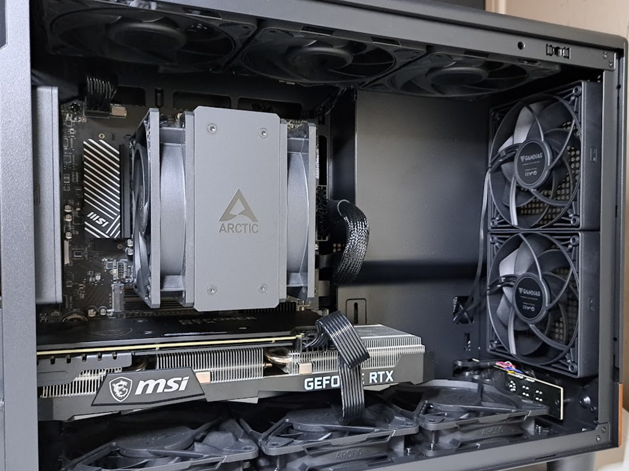 MSI Airflow Athena 🌪️⚔️ | Ryzen 5 7500F | RTX 3070 8G OC | 32GB DDR5 | 1TB NVME | 850W PSU