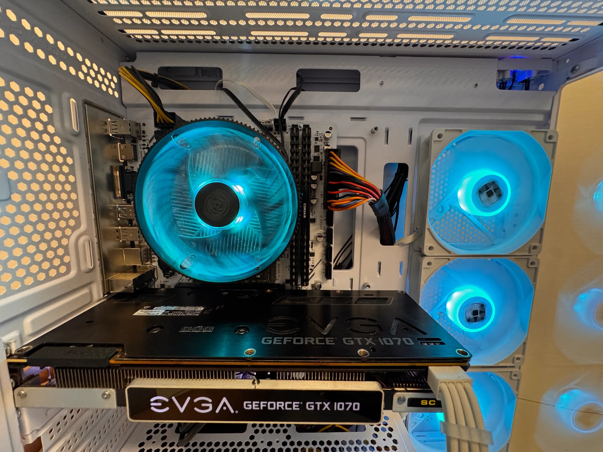 ⚪️ Clean White GTX 1070 8Gb + Ryzen 3 Gaming PC | 16GB RAM | 500GB M.2 SSD | Ready for Gaming 🎮