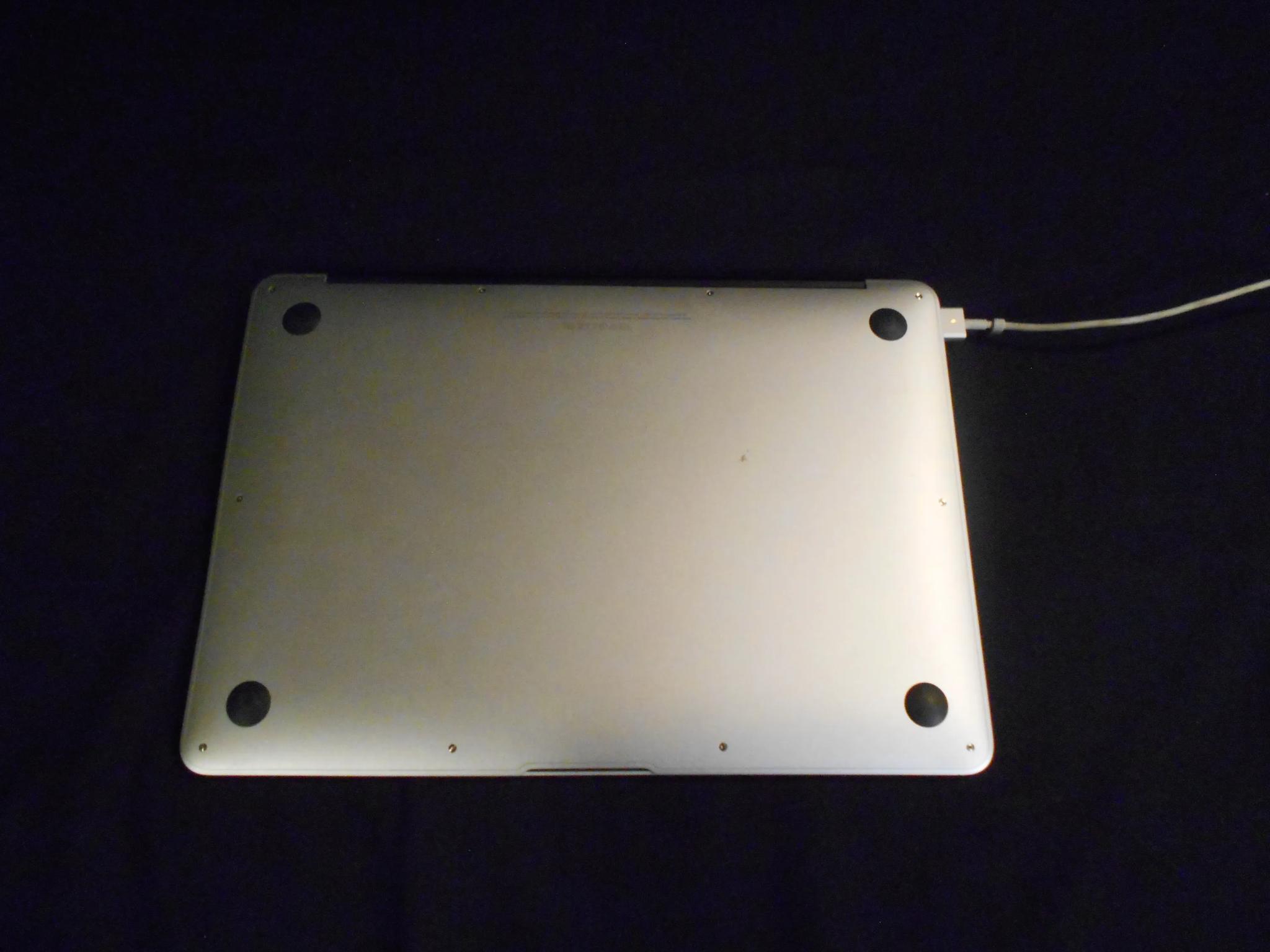 Macbook Air Sonoma i7
