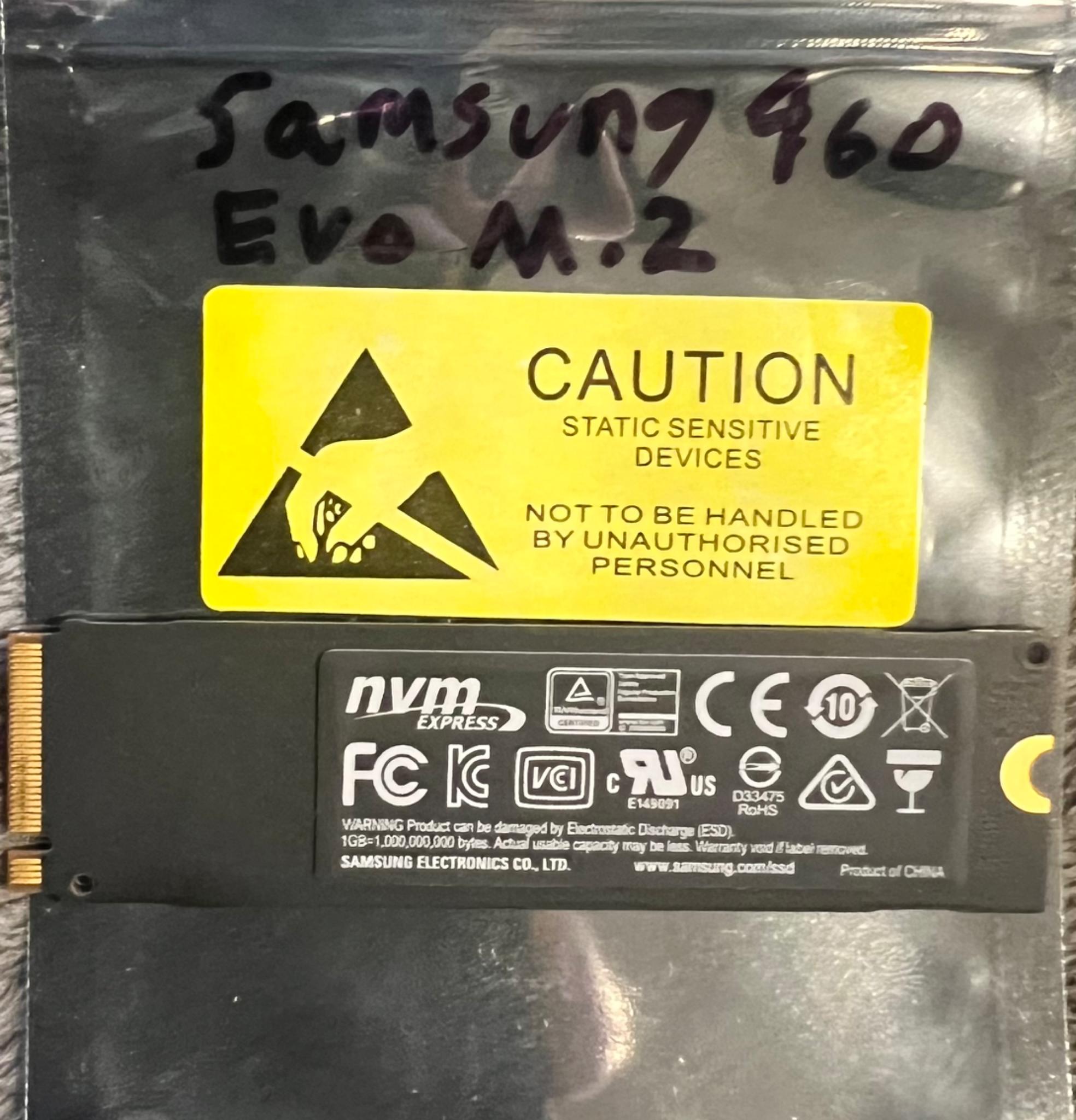 Samsung 960 EVO Series - 250GB PCIe NVMe - M.2 Internal SSD