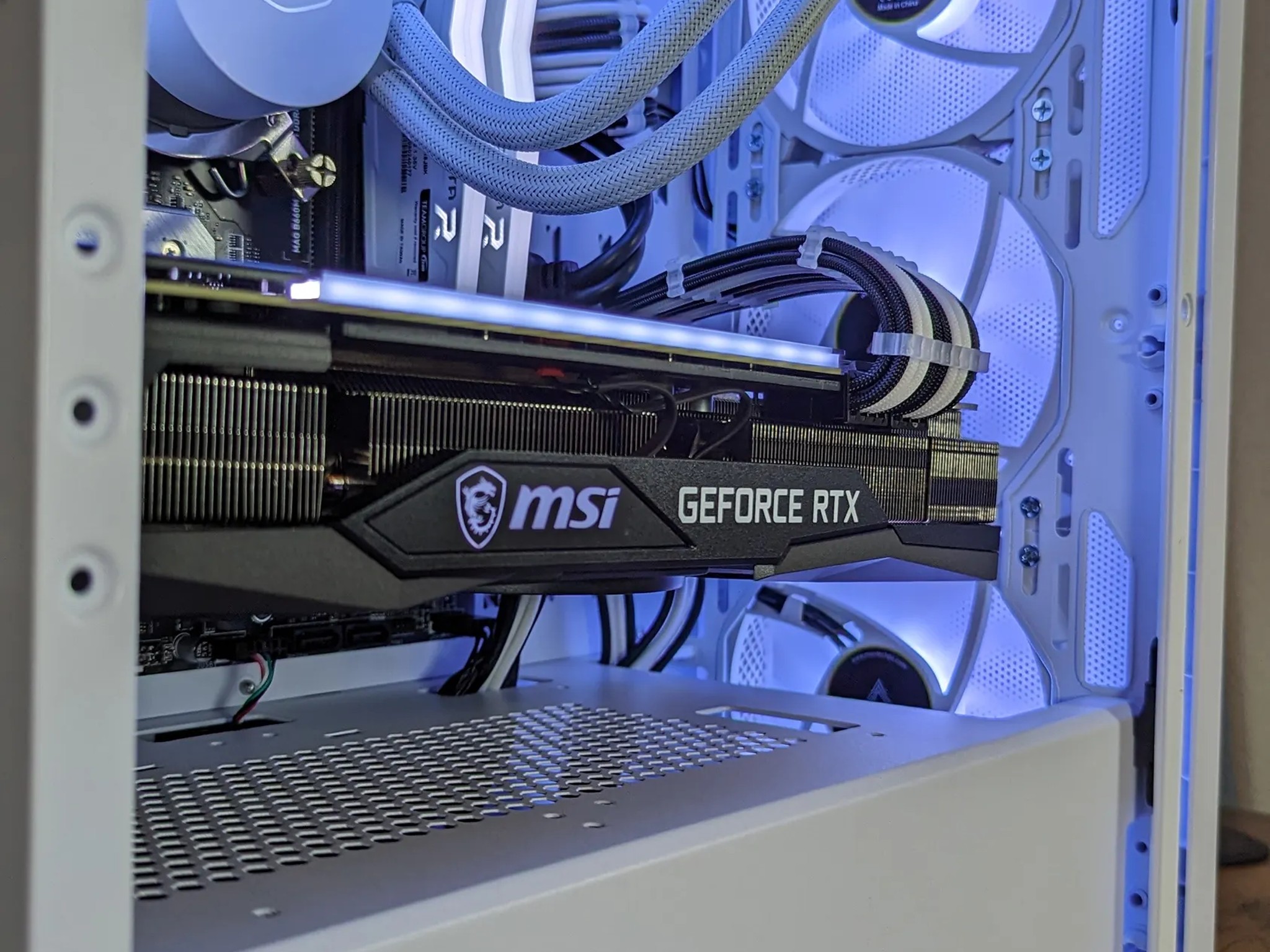 RTX 3070ti // i5 12600K // 16GB 3600Mhz DDR4 // 1TB Gen4 NVMe // WiFi