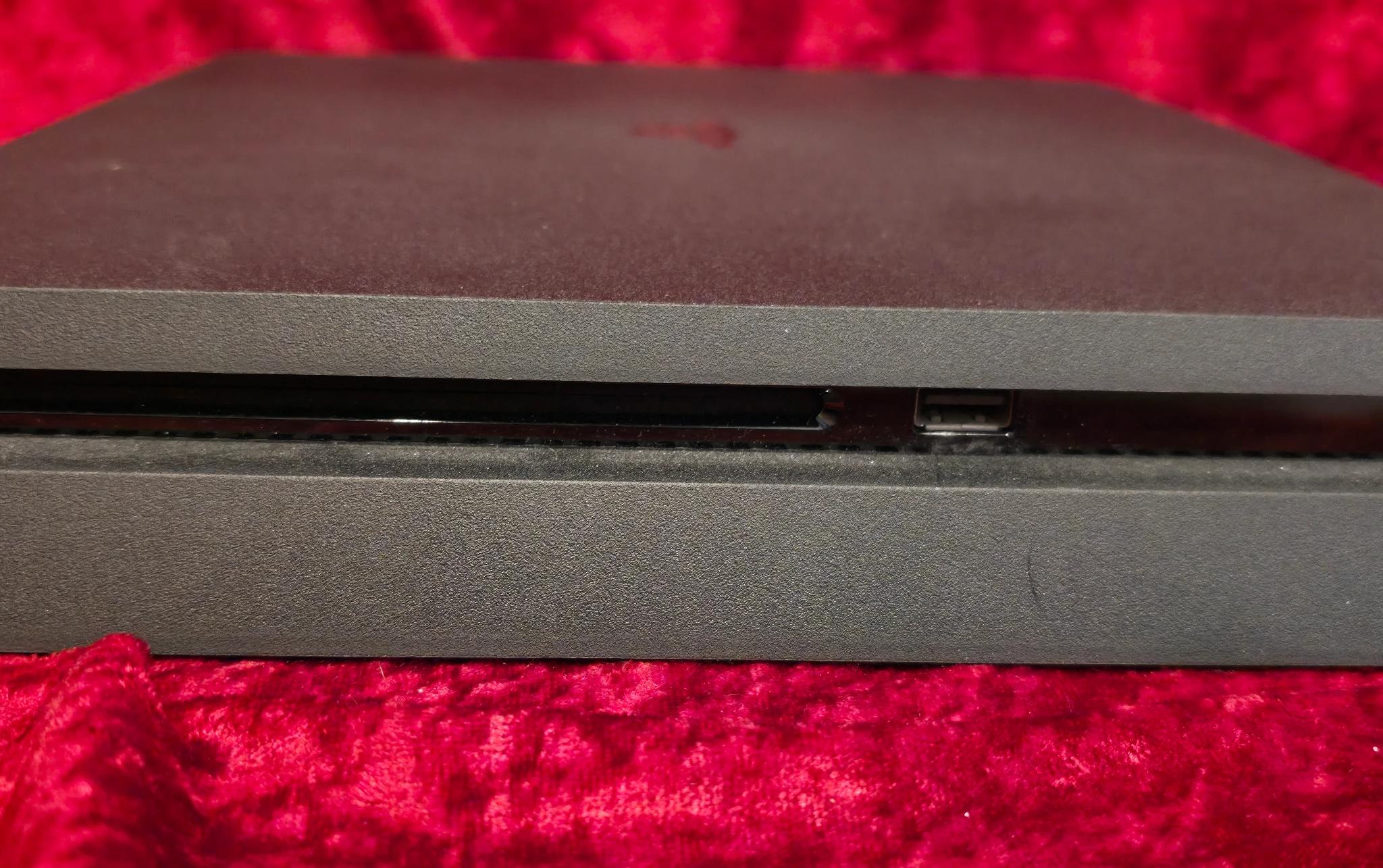PS4 Slim 500G HHD