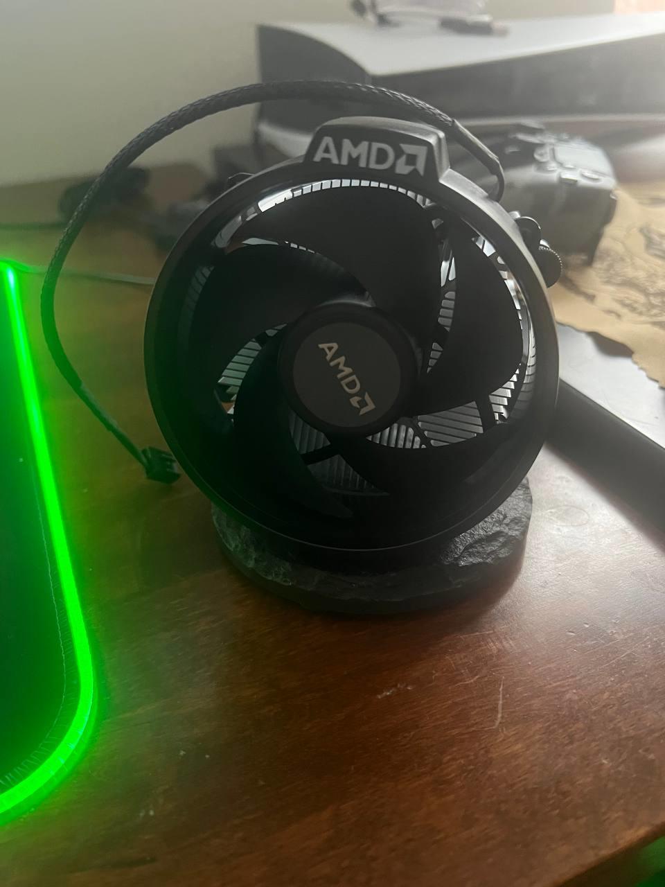 AMD Ryzen 5 3600X 6-Core, 12-Thread Unlocked Desktop Processor with Wraith Spire Cooler