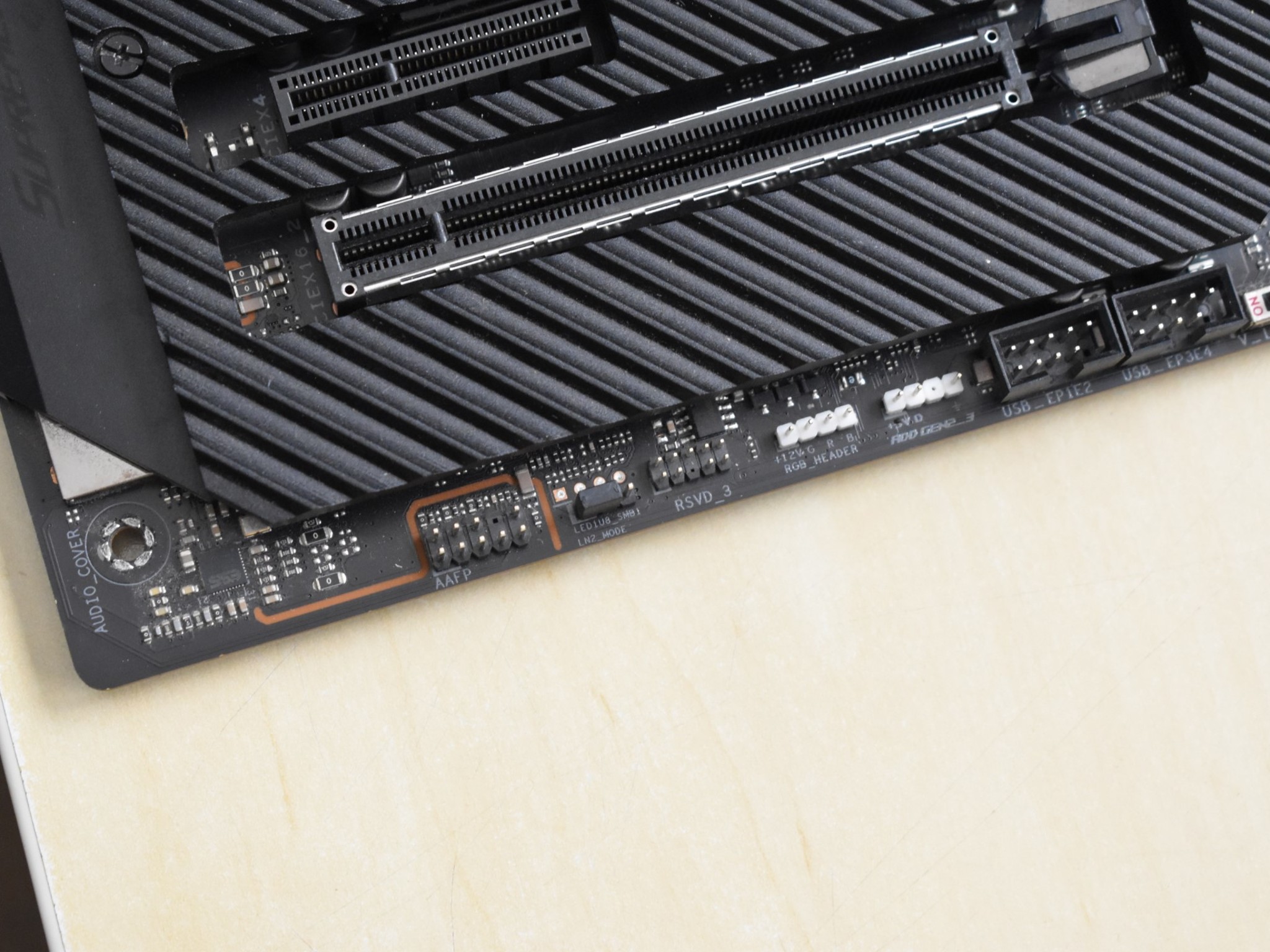 Asus ROG Maximus XIII Extreme Z590 Motherboard LGA1200