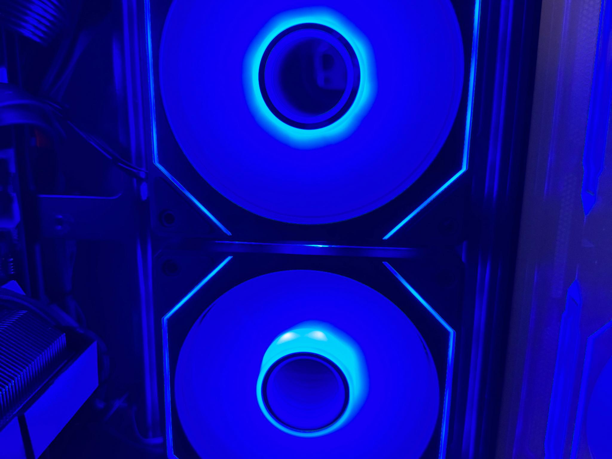 i7 9700 32 GB RX 6600 Gaming System