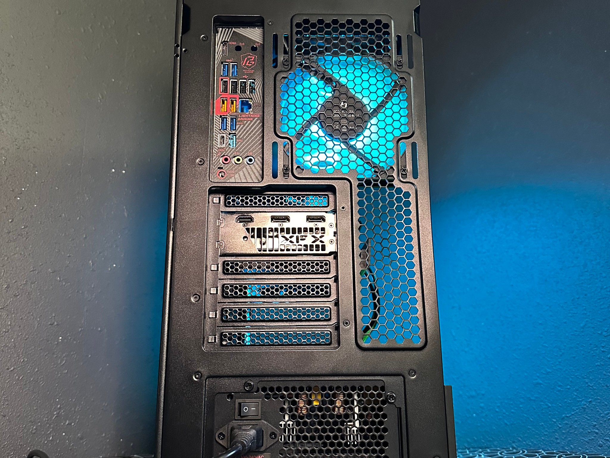 RX 9060 XT 16GB Gaming PC | Ryzen 5 7600X | DDR5 | RGB | WIFI