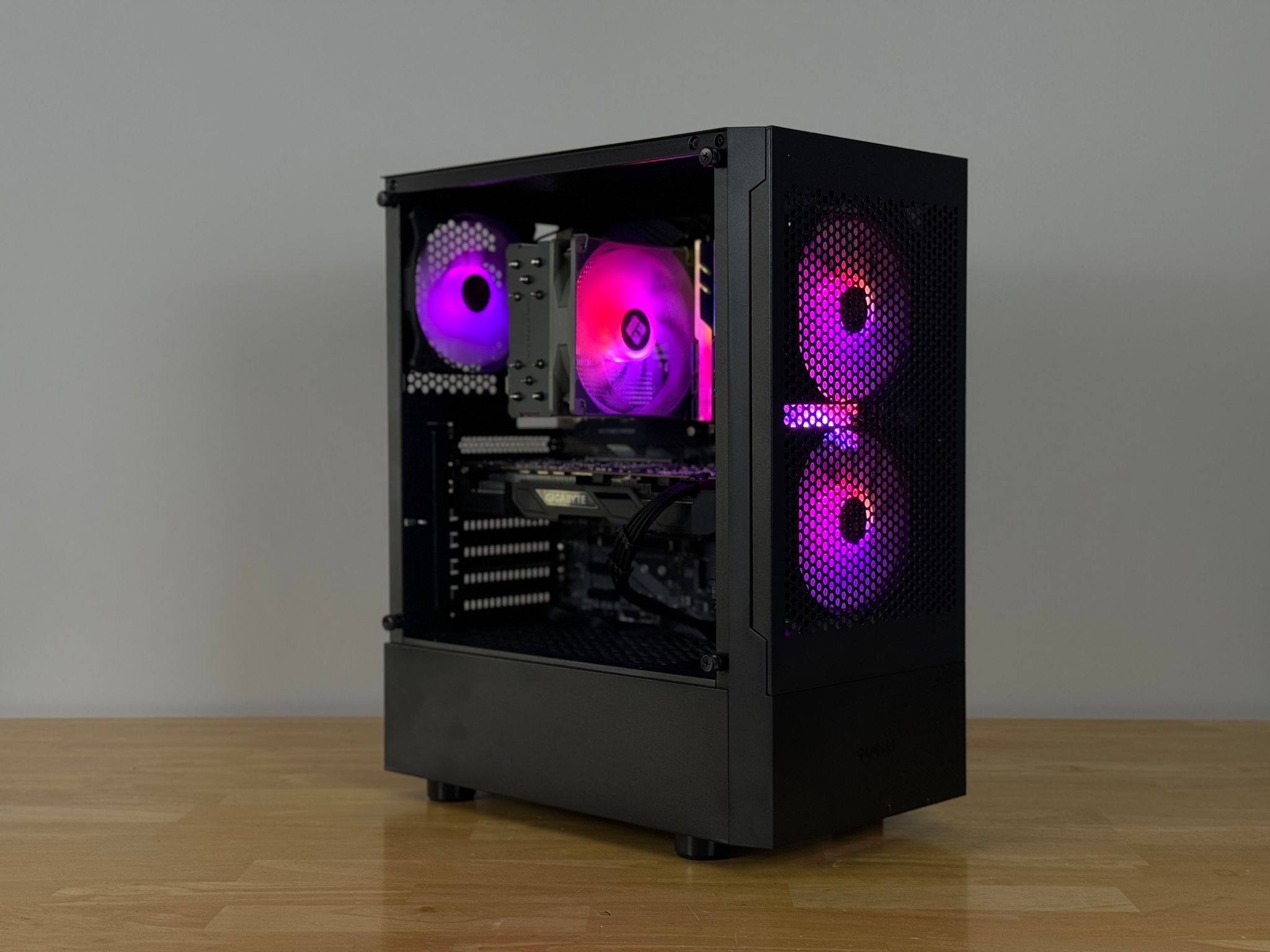 RGB OVERLOAD Intel i5 10400F GTX 1070 1TB Gaming/Streaming PC