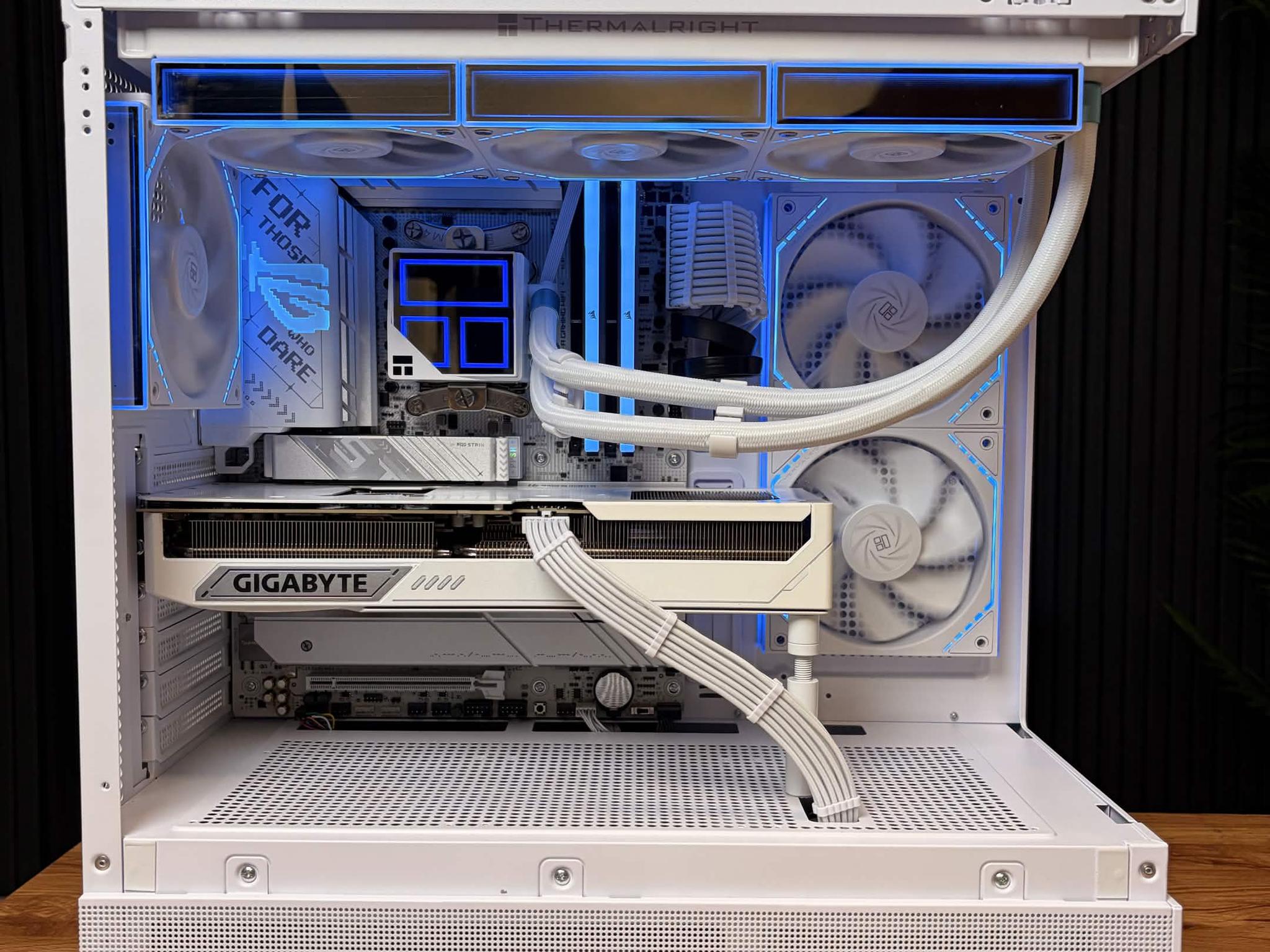 GeForce RTX 5080 Custom Gaming PC - Ryzen 7 9850X3D
