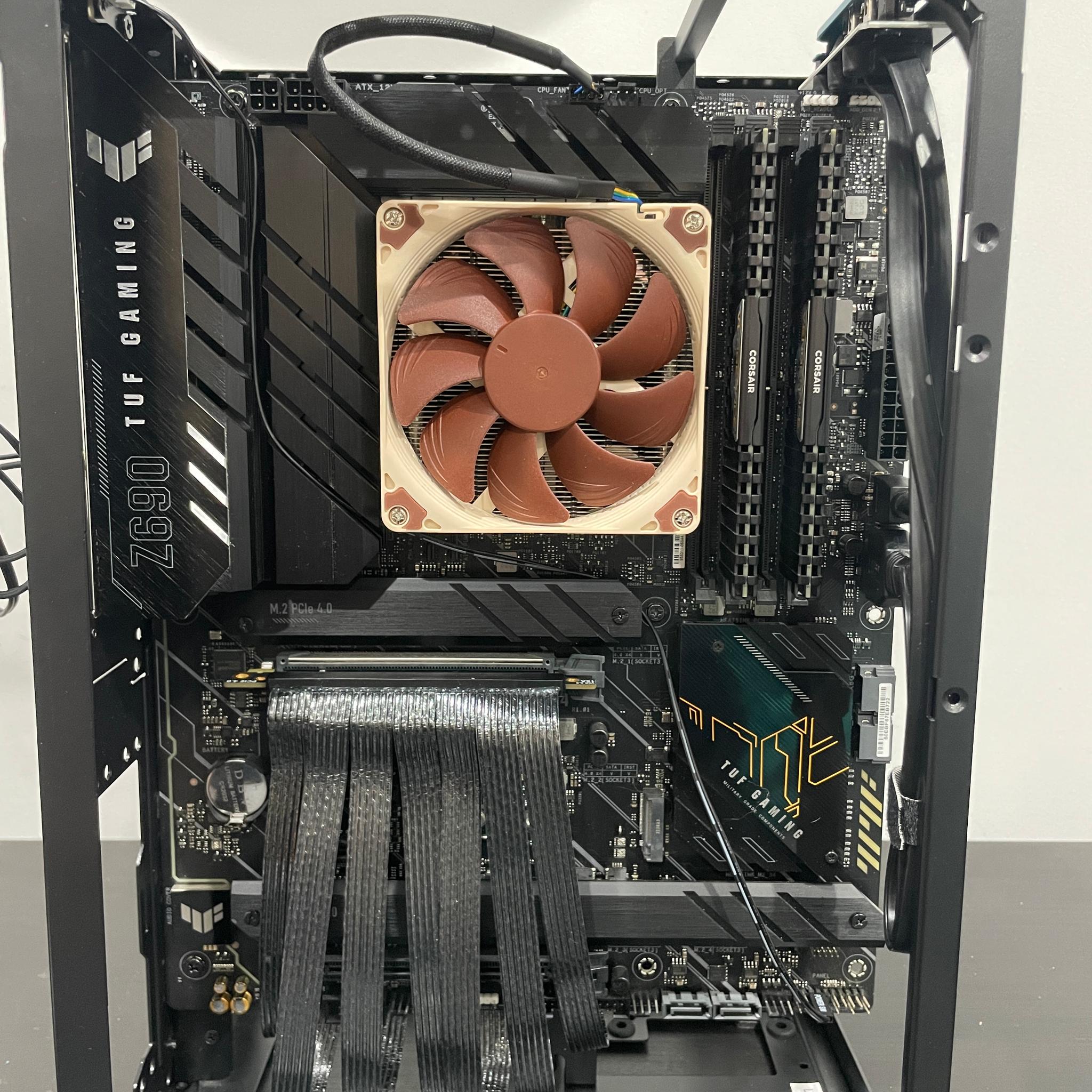 SSUPD Meshroom S V2, Intel 7-12700k, Corsair 16GB RAM, ASUS Z690 Motherboard, 2x SSDs, and PCI Riser