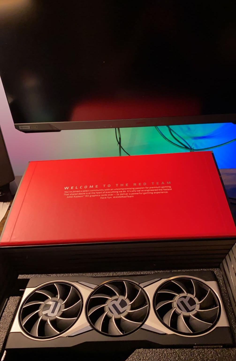 AMD** Radeon RX 6800XT 16 GB GPU