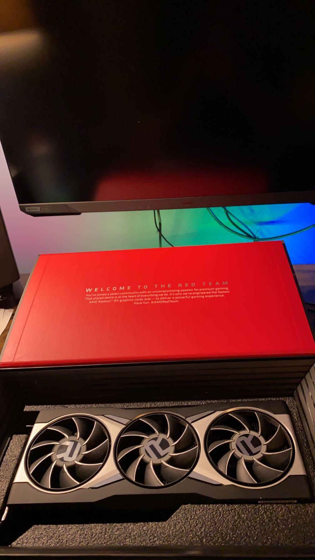AMD** Radeon RX 6800XT 16 GB GPU