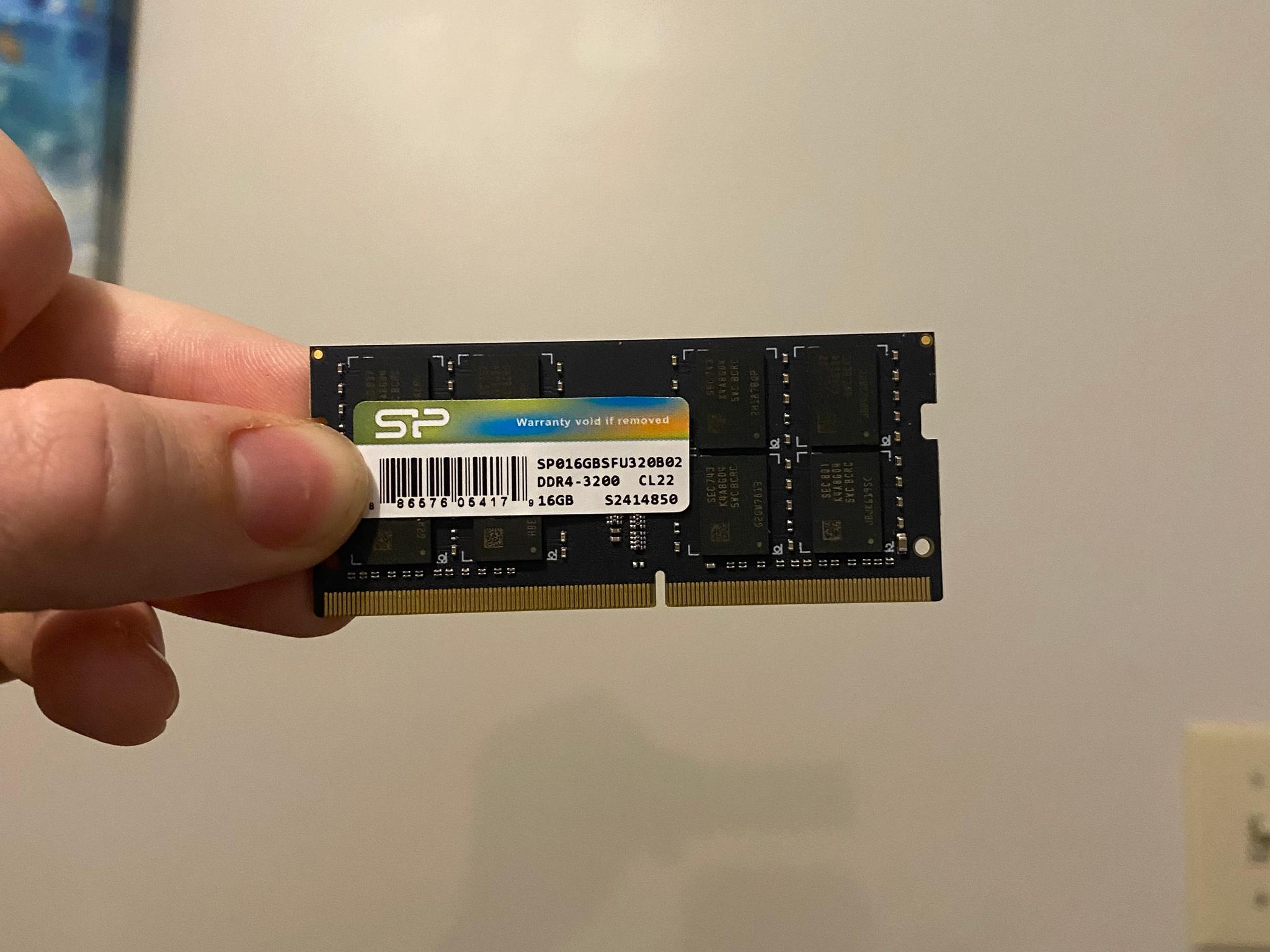 16 Gb DDR4 3200 mhz SO-DIMM RAM