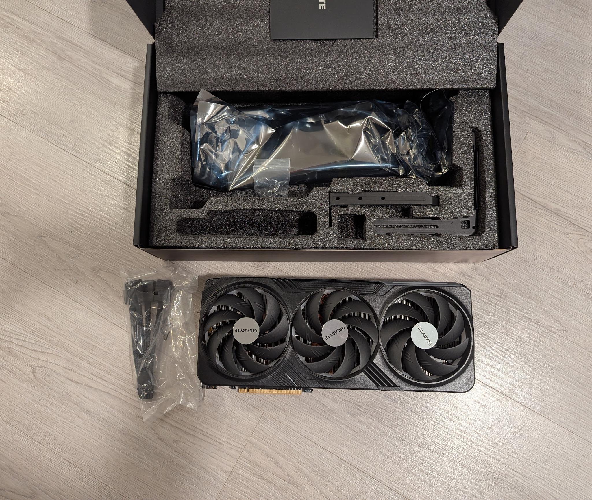 GIGABYTE RTX 4090 24GB GV-N4090GAMING OC-24GD