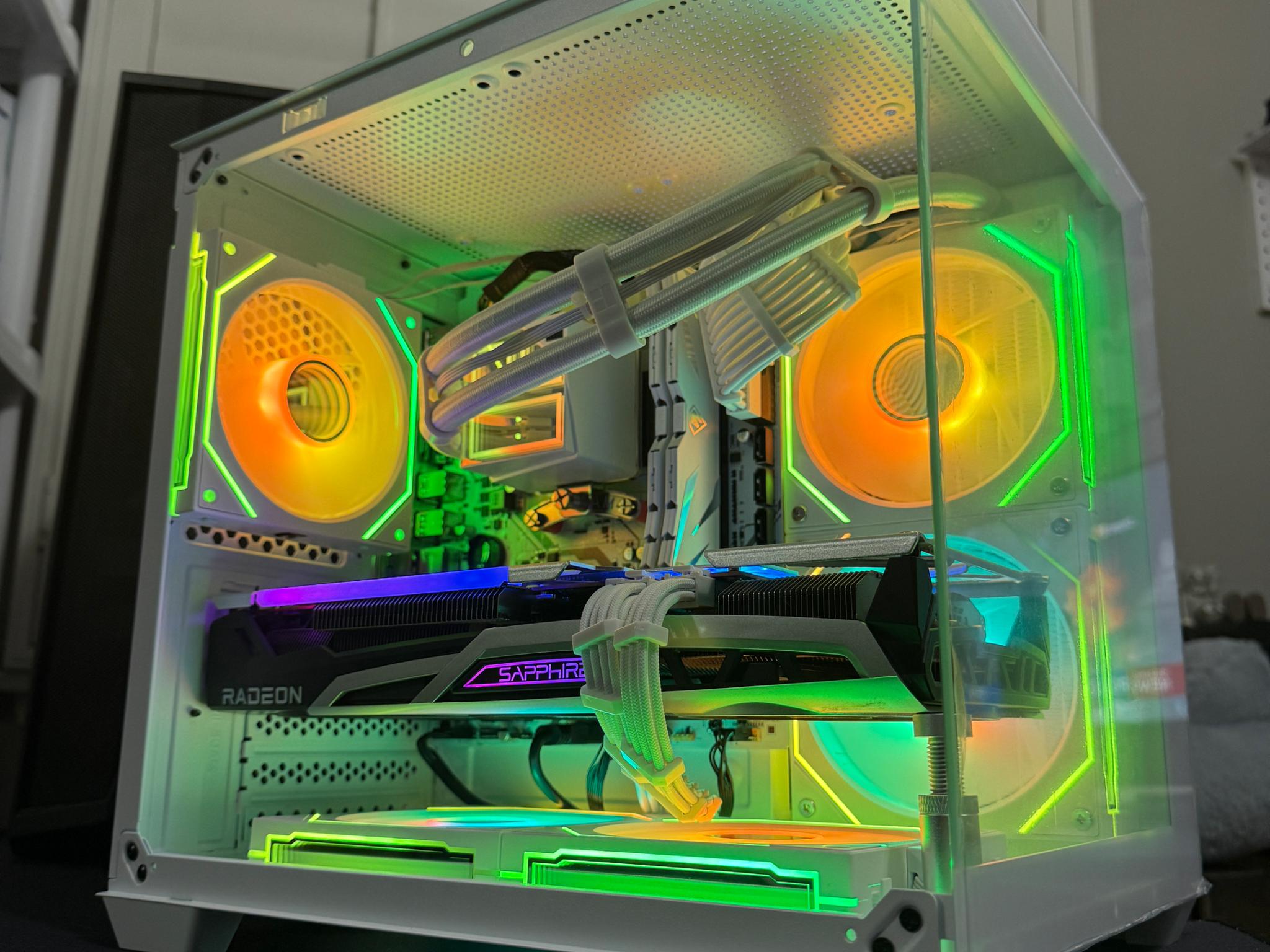 1440p/1080p | 6700XT (12GB) | RYZEN 5 5600 | 32GB DDR4 | 🟩NEON INFINITY🟦