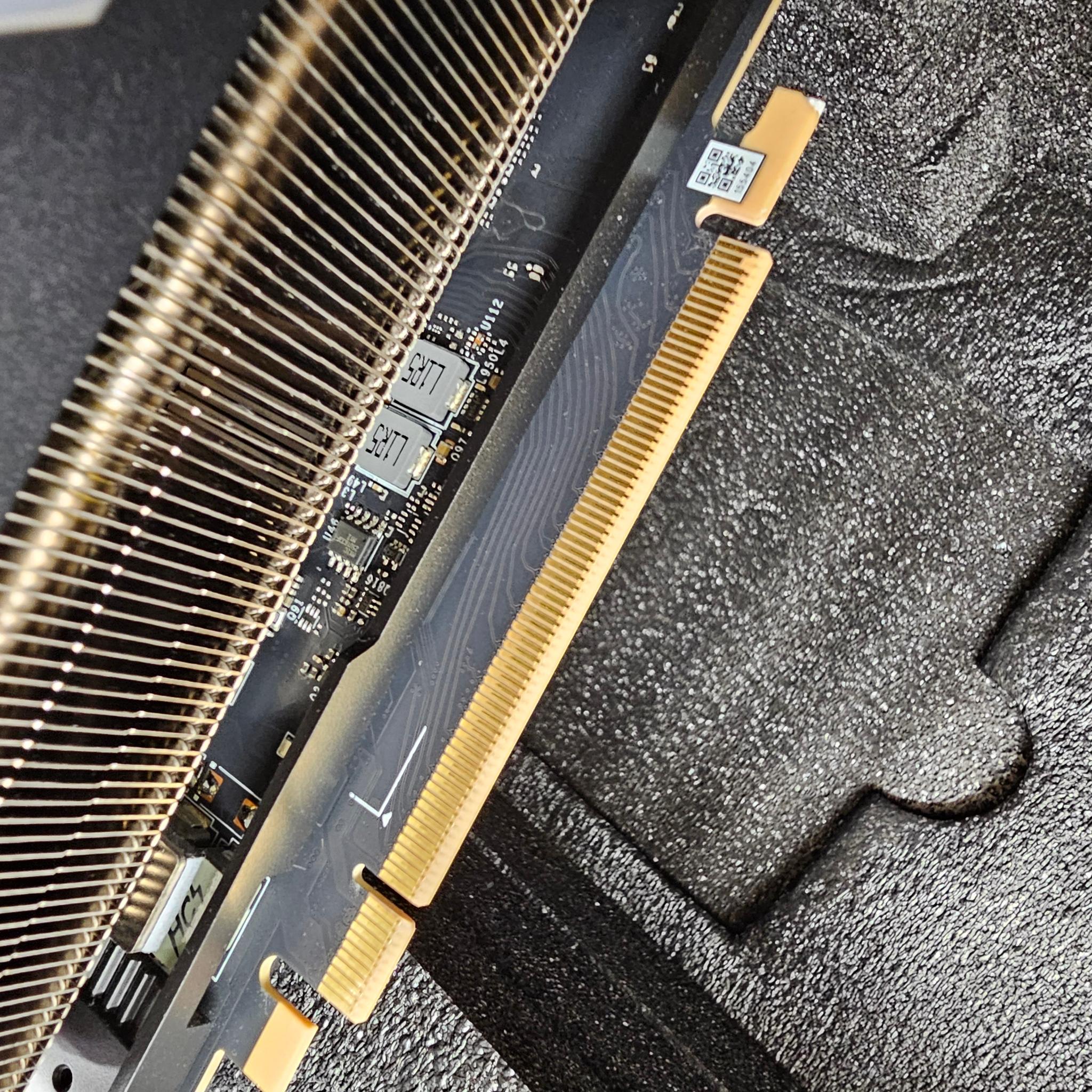 MSI GeForce RTX 4090 GAMING TRIO