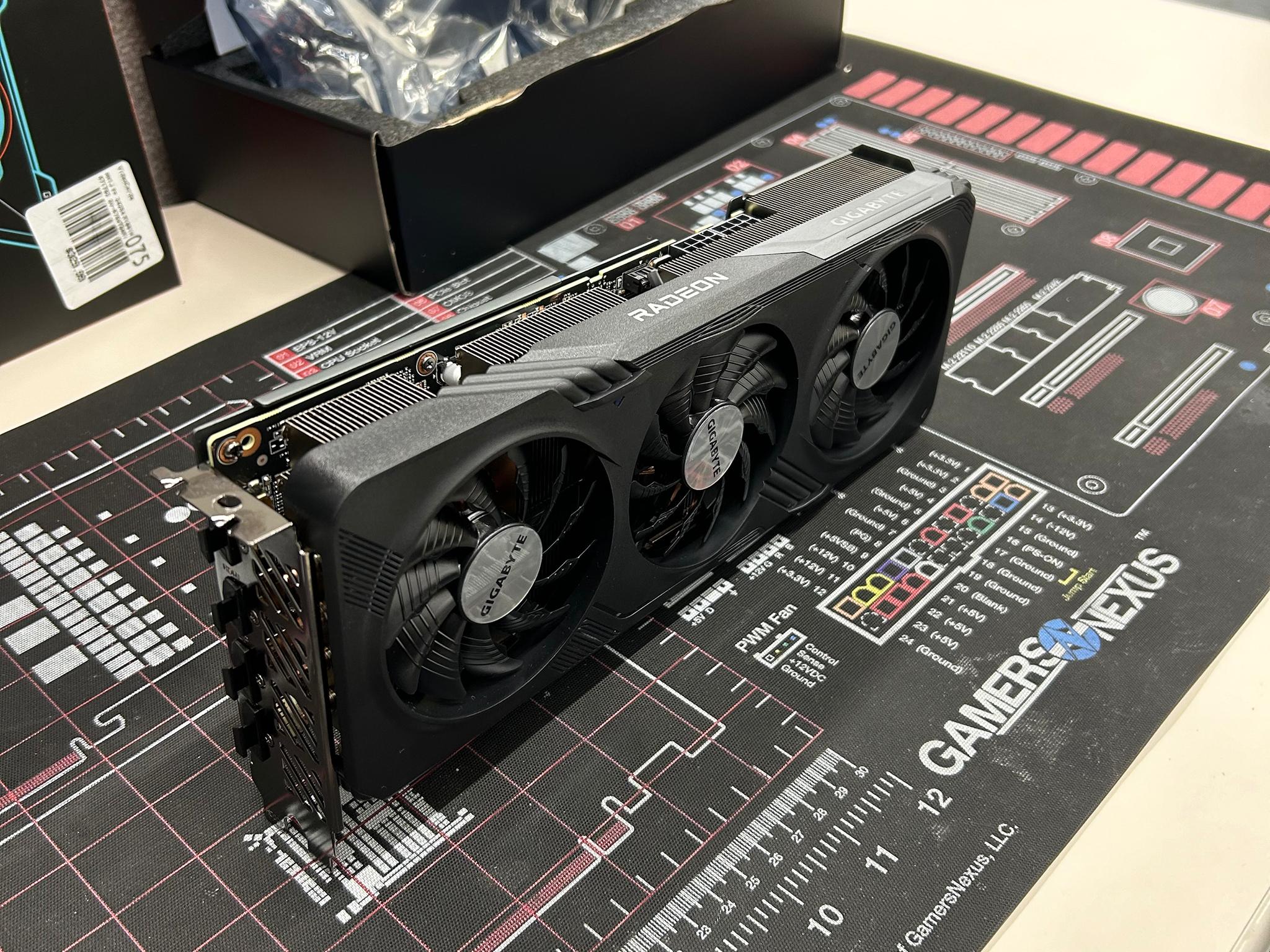 Gigabyte RX 7600XT Gaming OC 16GB *2 FREE GAMES INCLUDED*