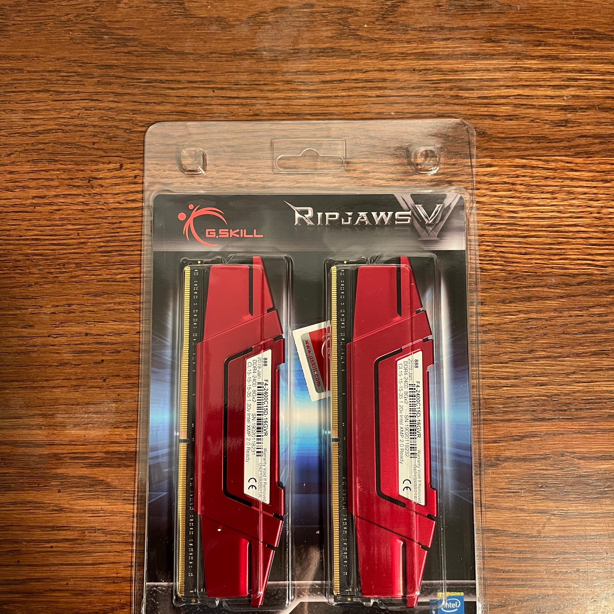 G.Skill Ripjaws V Series 16GB (2 x 8GB) 288-Pin DDR4 SDRAM DDR4 2400 (PC4 19200)