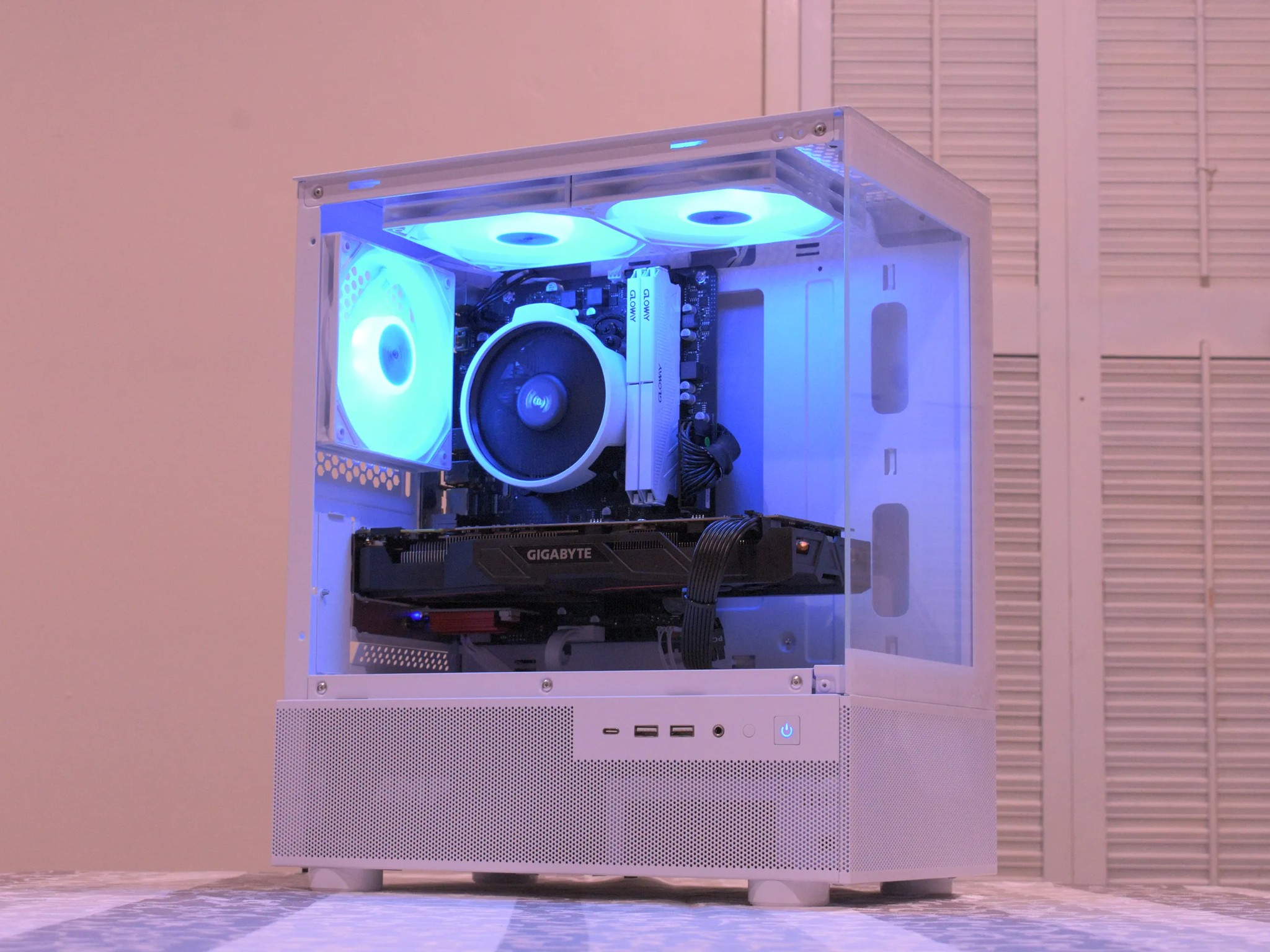 🎮Budget Gamer🎮 Ryzen 5 3600 | GTX 1070 8GB | 16GB DDR4 | 1TB nVME SSD | 1080p White Gaming PC RGB