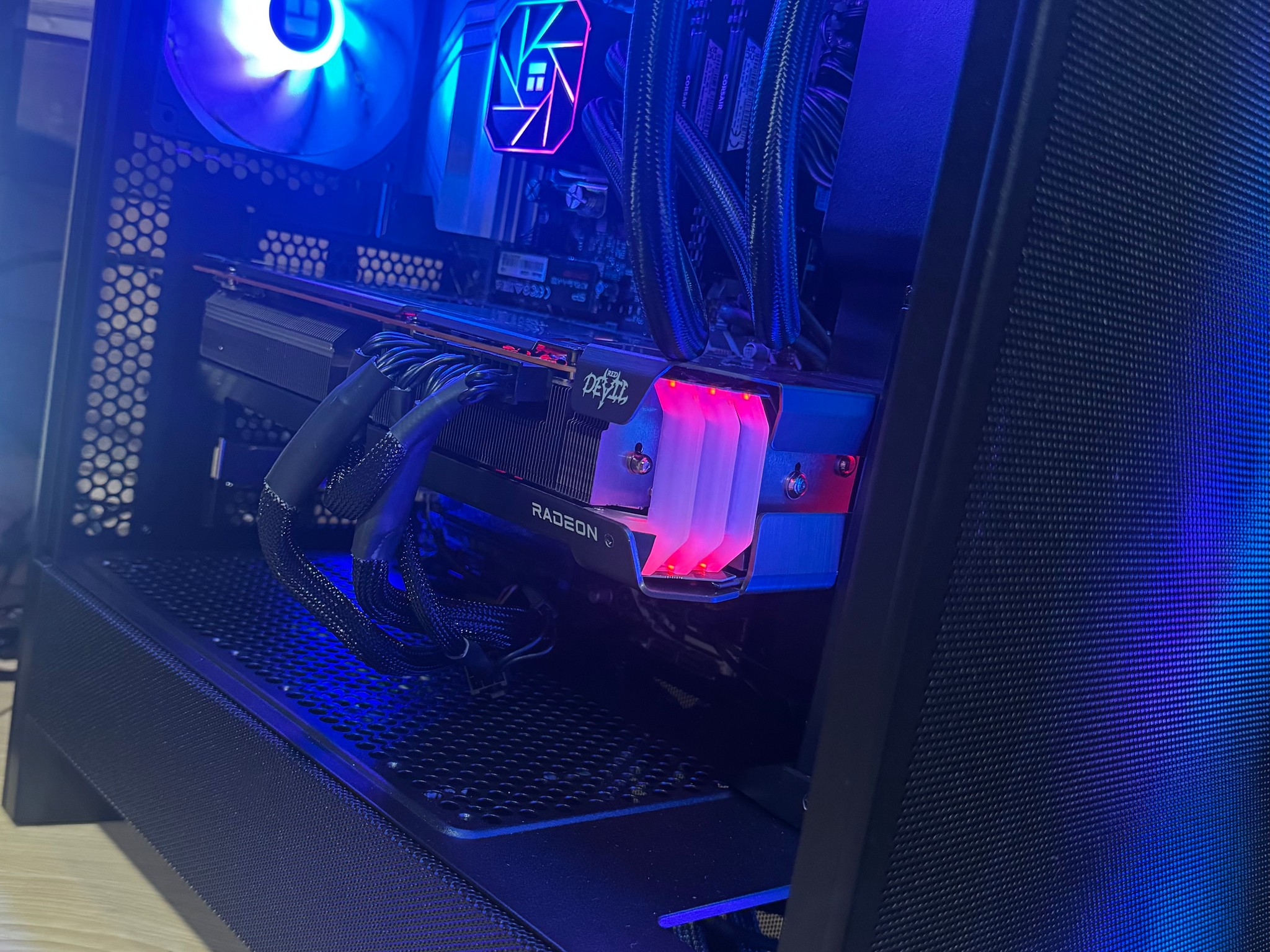 1080p & 1440p Gaming | RX 6950XT | i7 12700k | 1TB SSD | 32GB RAM | WiFi 6 and Bluetooth