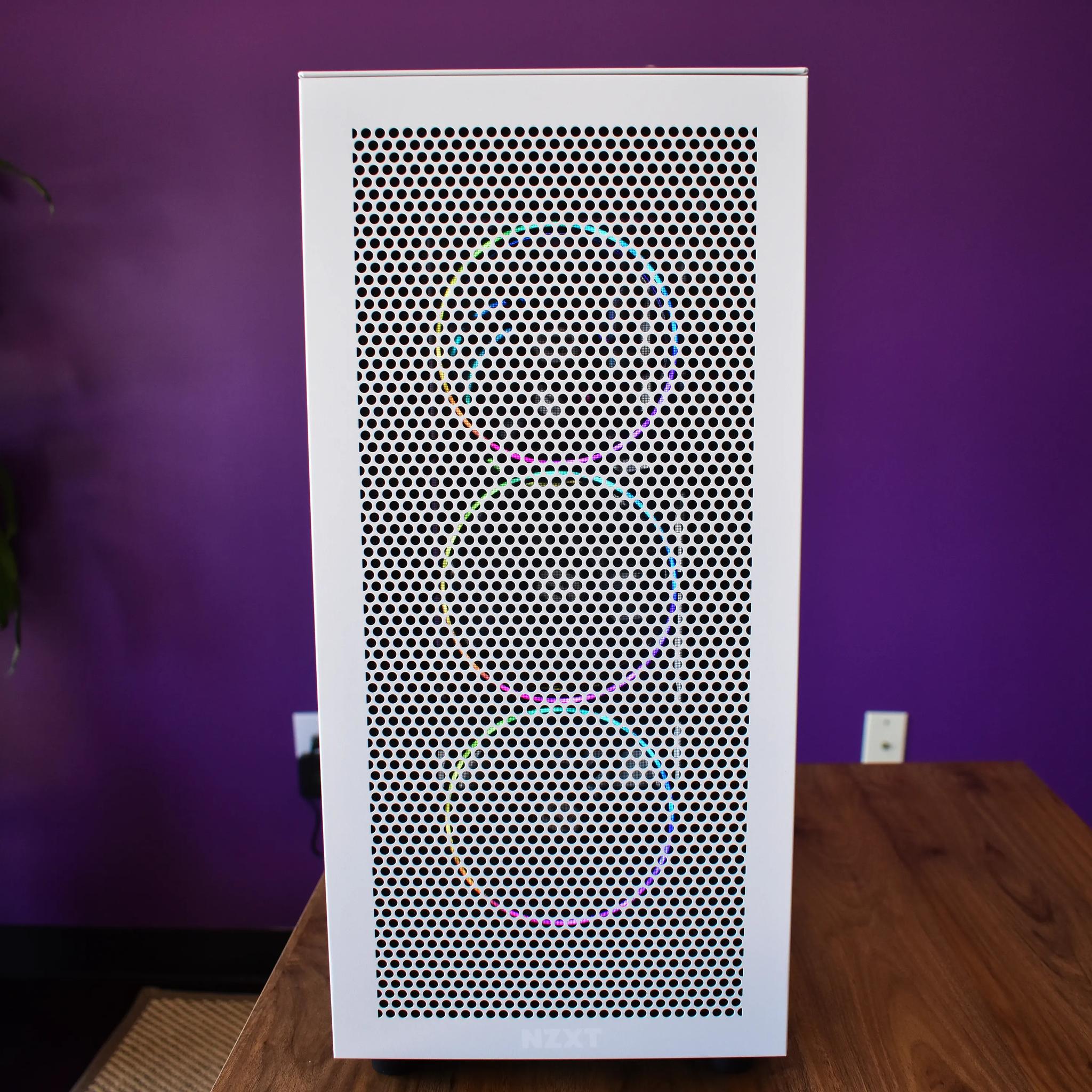 Ryzen 5 5600x / RX 6700XT Mid Range Gaming PC