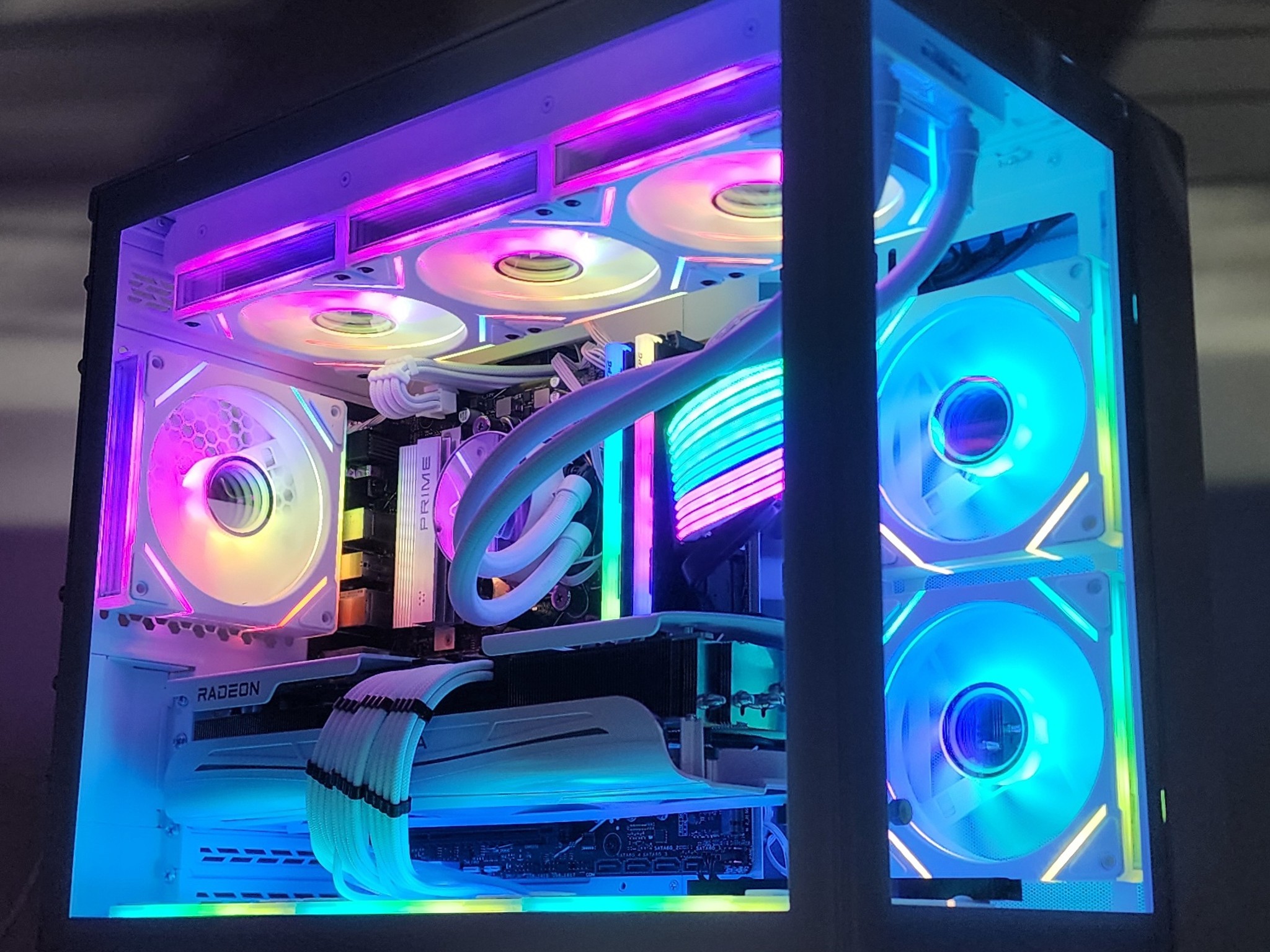 Gaming PC Ryzen 7 7800X3D 32GB RAM 2TB SSD RX 9070 XT 16GB Windows 11 Computer