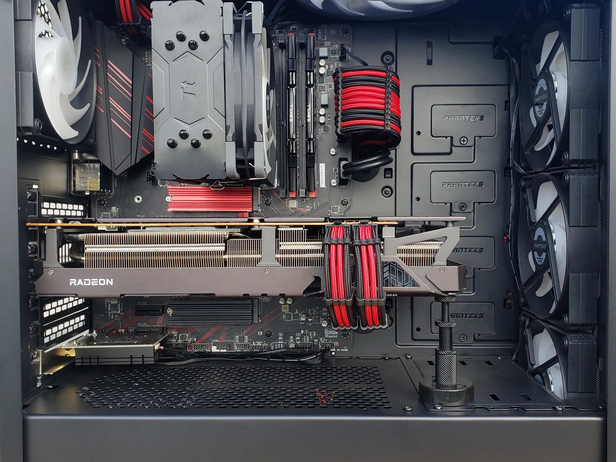 i7-8700 with RX 6700XT, 32GB RAM