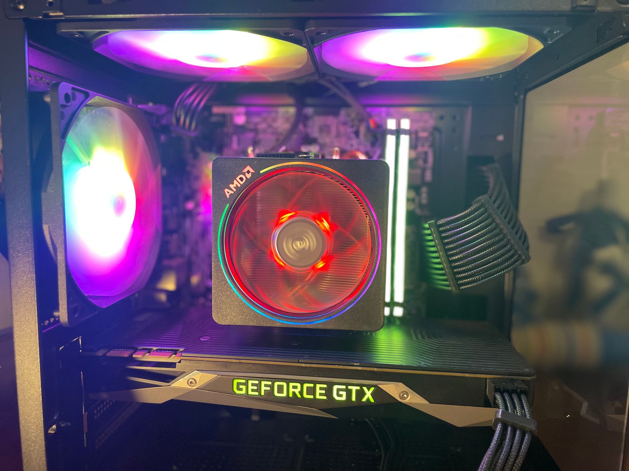- [ ] Gaming PC | GEFORCE 1080| RYZEN 5 | 16GB RAM | WINDOWS 11 home | WiFi and Bluetooth