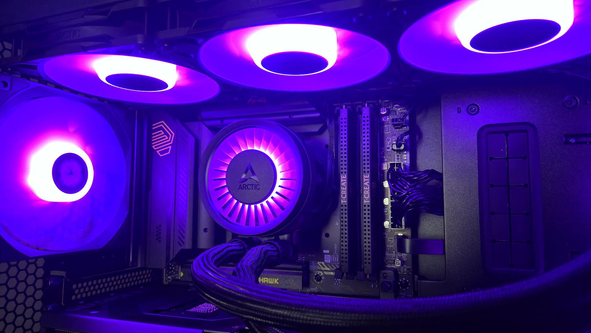 RTX 5070 OC - Core Ultra 7 270K Plus - 32GB DDR5 6000 - 2TB Gen4 NVMe - Custom