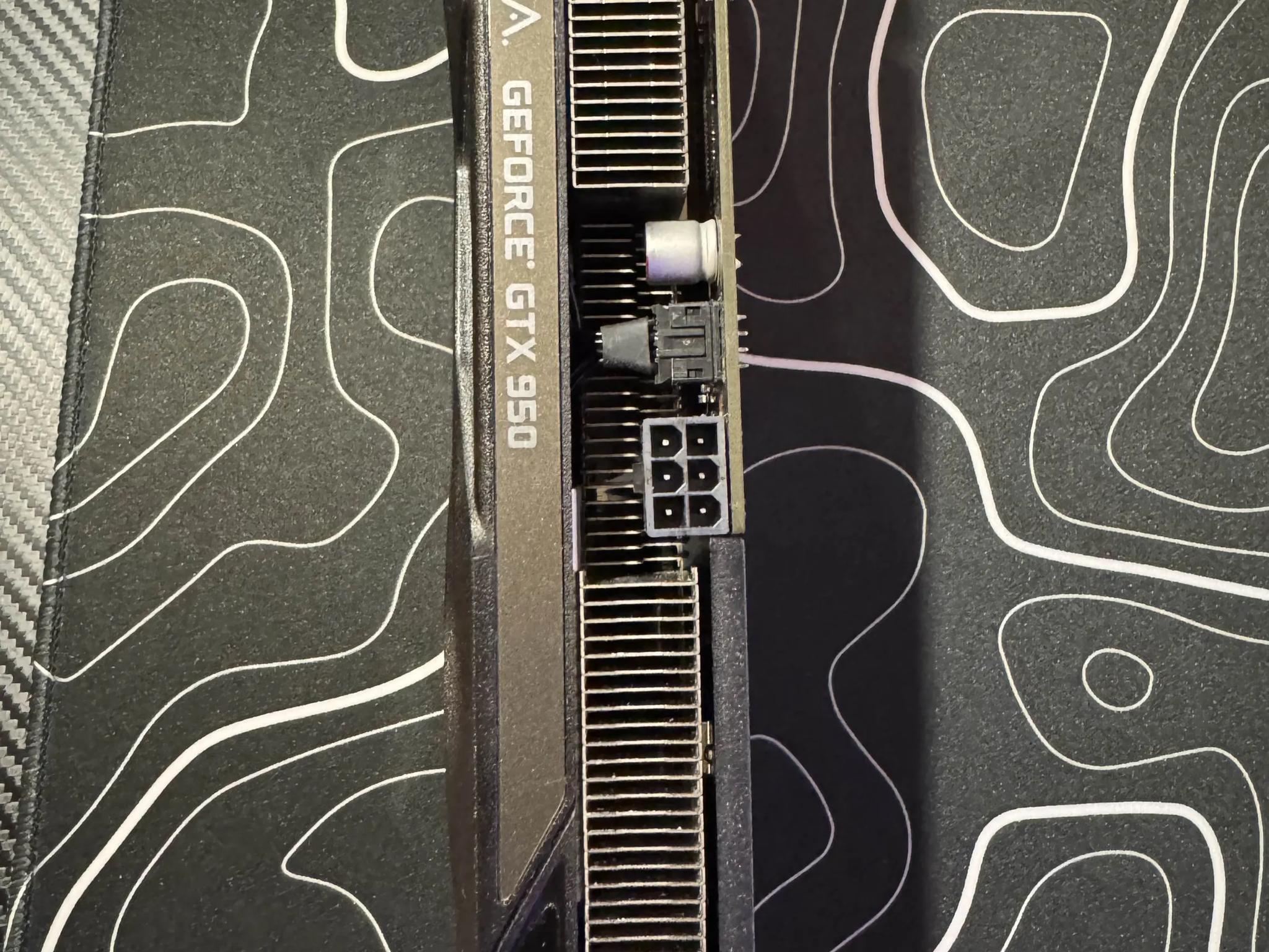 EVGA SSC ACX 2.0 GeForce GTX 950 2 GB Video Card