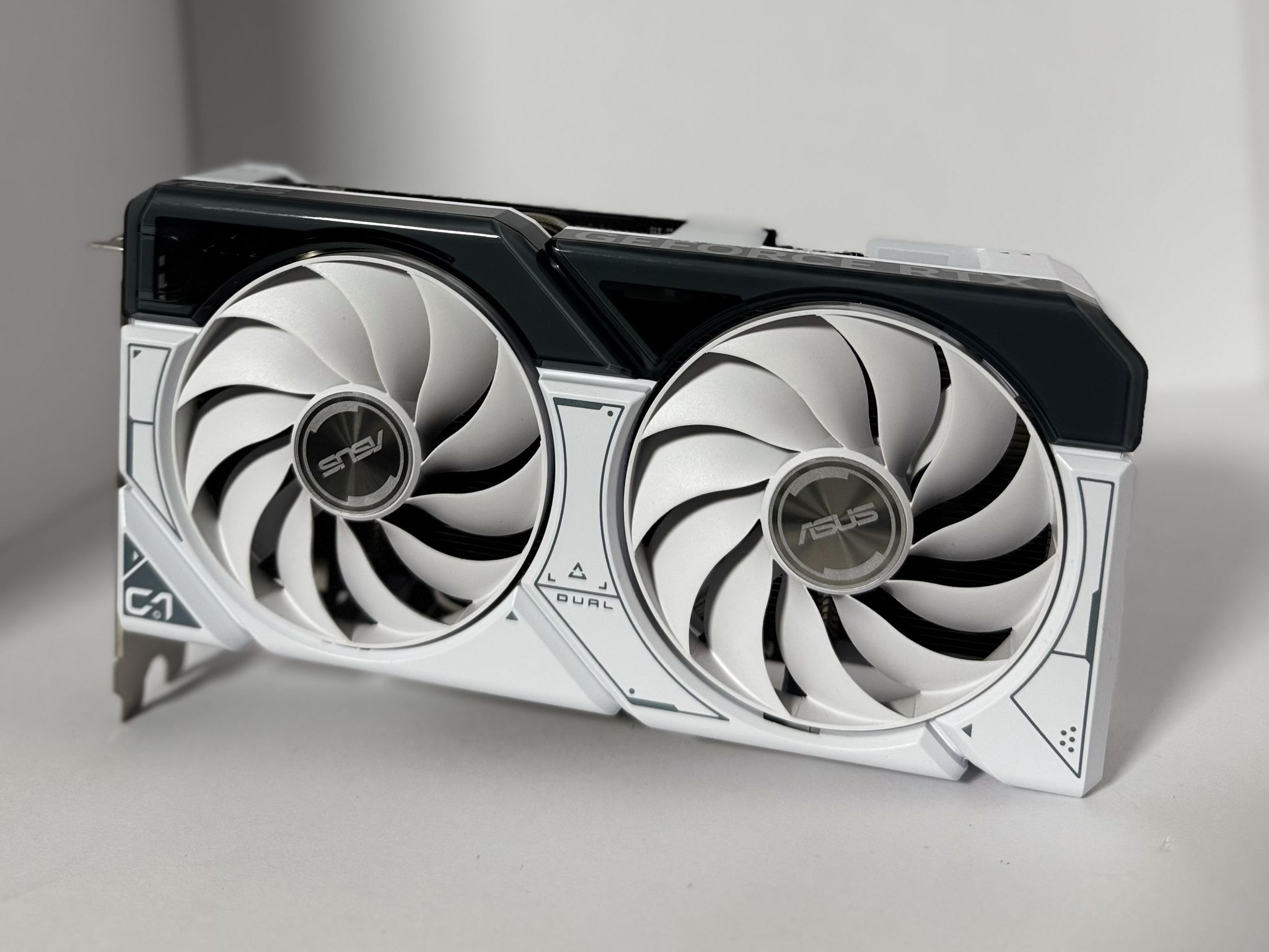 ASUS Dual GeForce RTX™ 4060 | OC | White Edition | 8GB | GDDR6