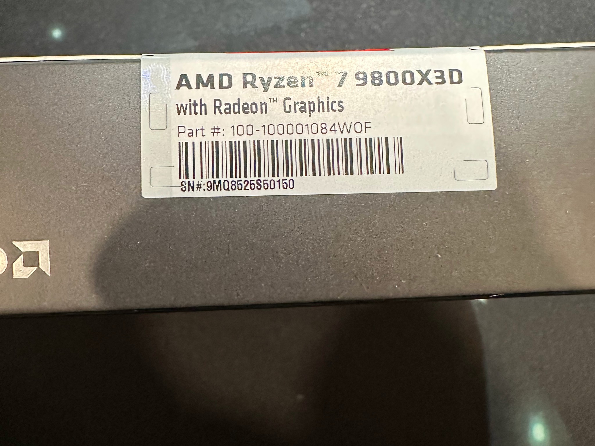 AMD RYZEN 7 9800X3D