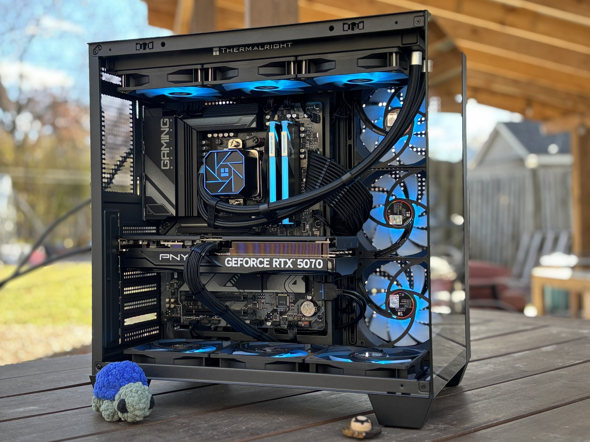 BLACK FRIDAY | 🖤 Black Surge ⚡ |  RTX 5070 | Ryzen 5 7500F | 32GB RAM | 1TB NVME SSD | Wifi |