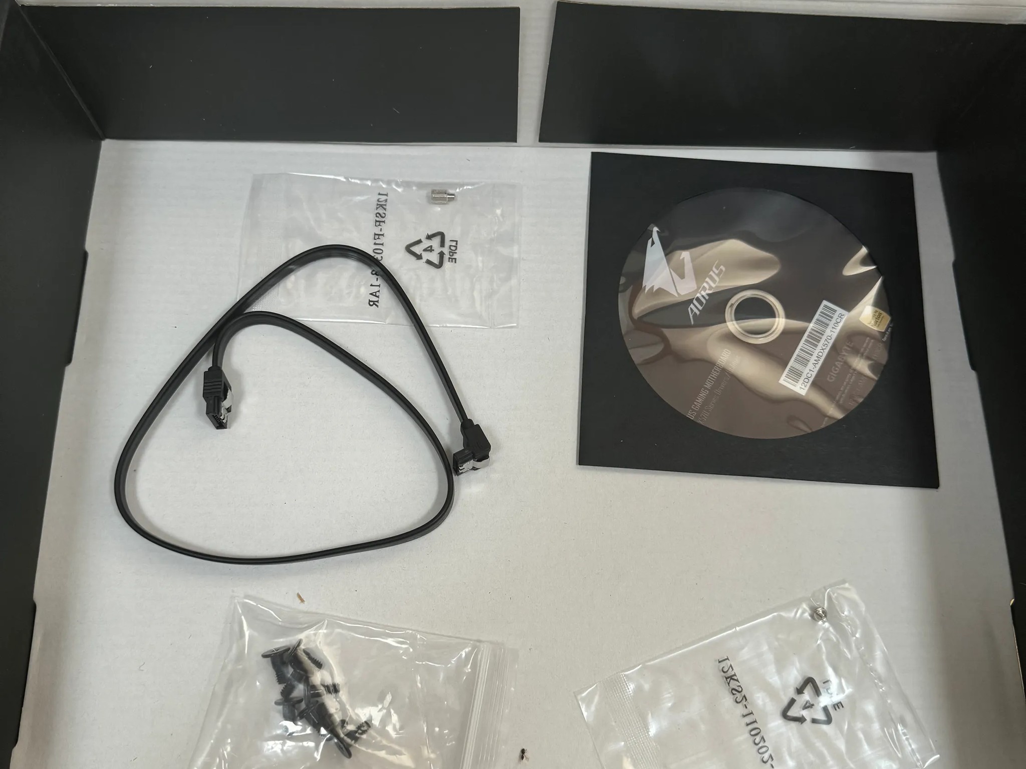 Gigabyte X570 Gaming X Motherboard - Socket AM4