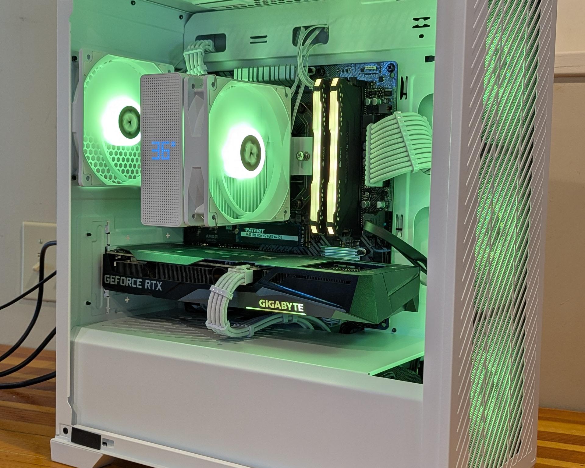 RTX 3060 || Ryzen 5 3600 || Black and White Gaming PC