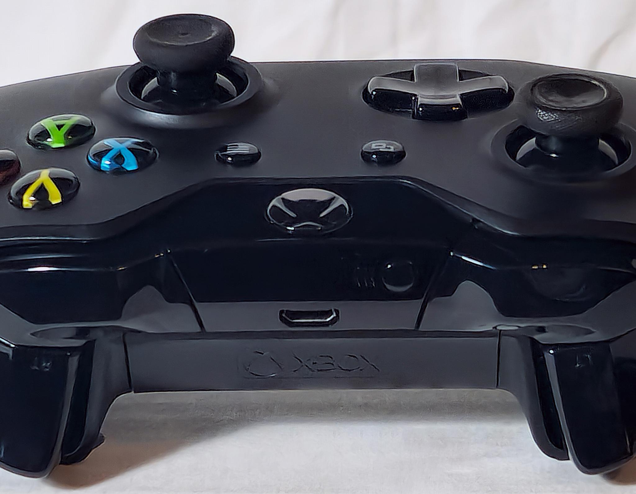 Xbox One 500GB Includes Halo Master Chief Collection Halo Reach & Halo 5 Guardians