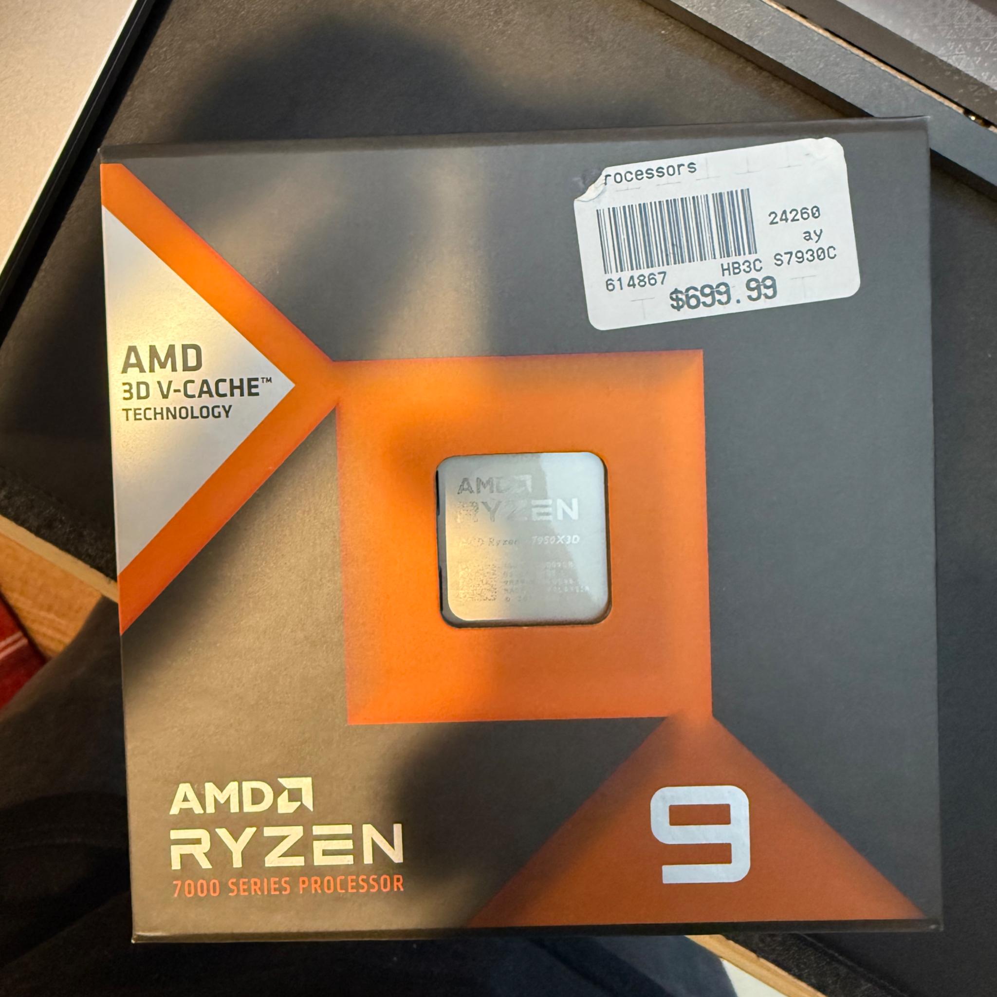 AMD Ryzen 9 7950X3D Barely used!