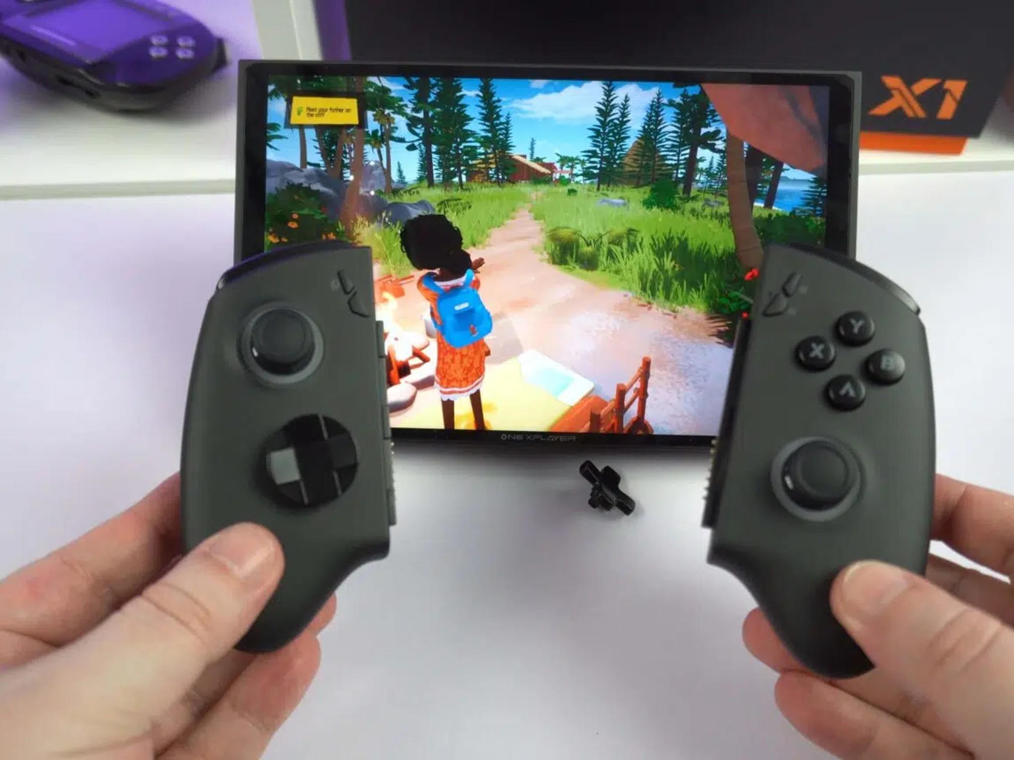 ONEXPLAYER X1 Mini 8840U