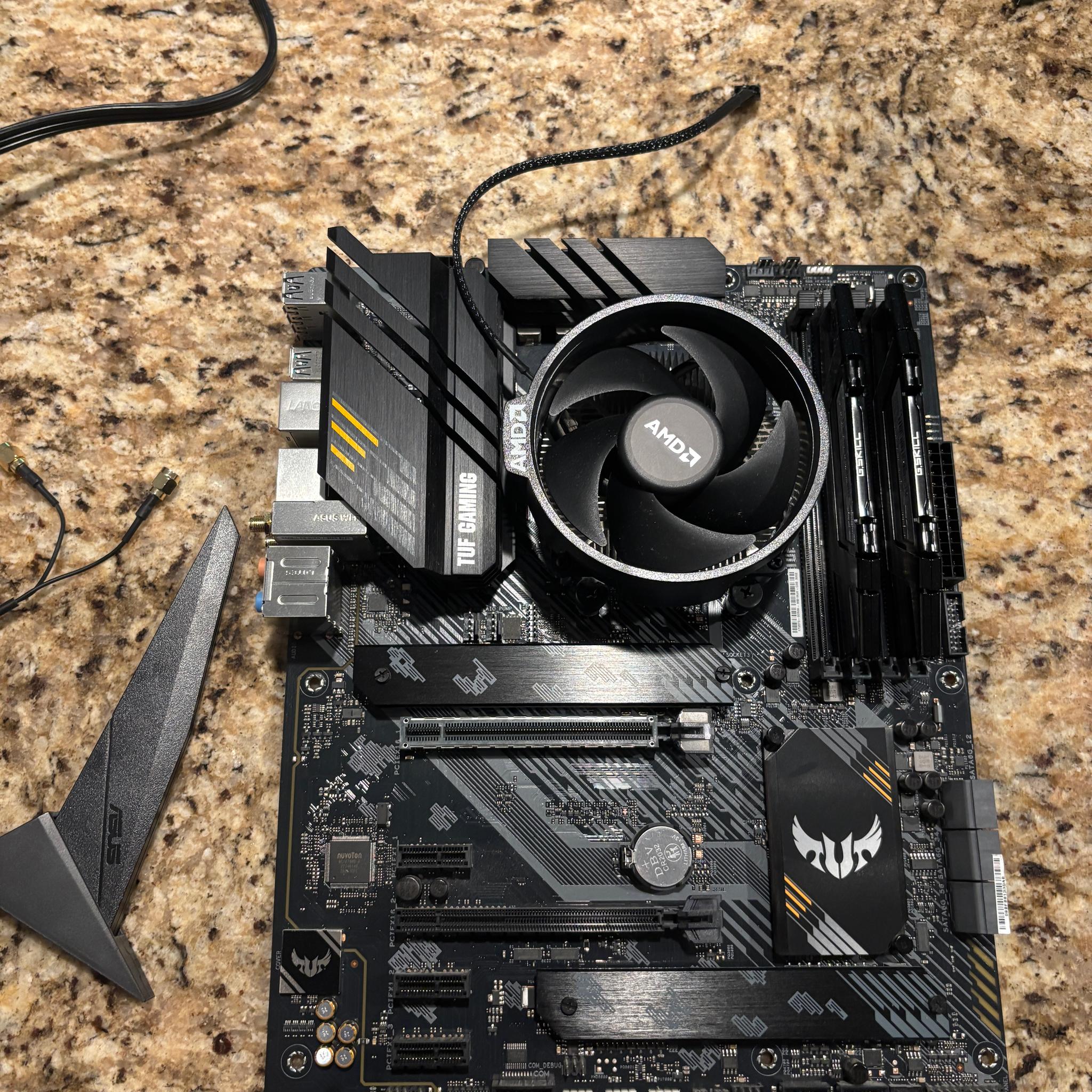 【高コスパ自作セット】B550M AORUS PRO-P + 5600X Ready To Build 1440p Bundle! - Ryzen 5 5600X / ASUS B550M WiFi II
